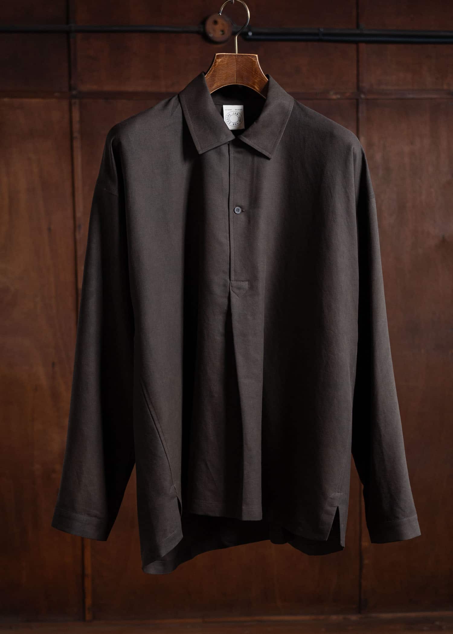 JAN-JAN VAN ESSCHE SHIRT#102 Wide Fit Popover Shirt Silk Wool Twill Amami Mud