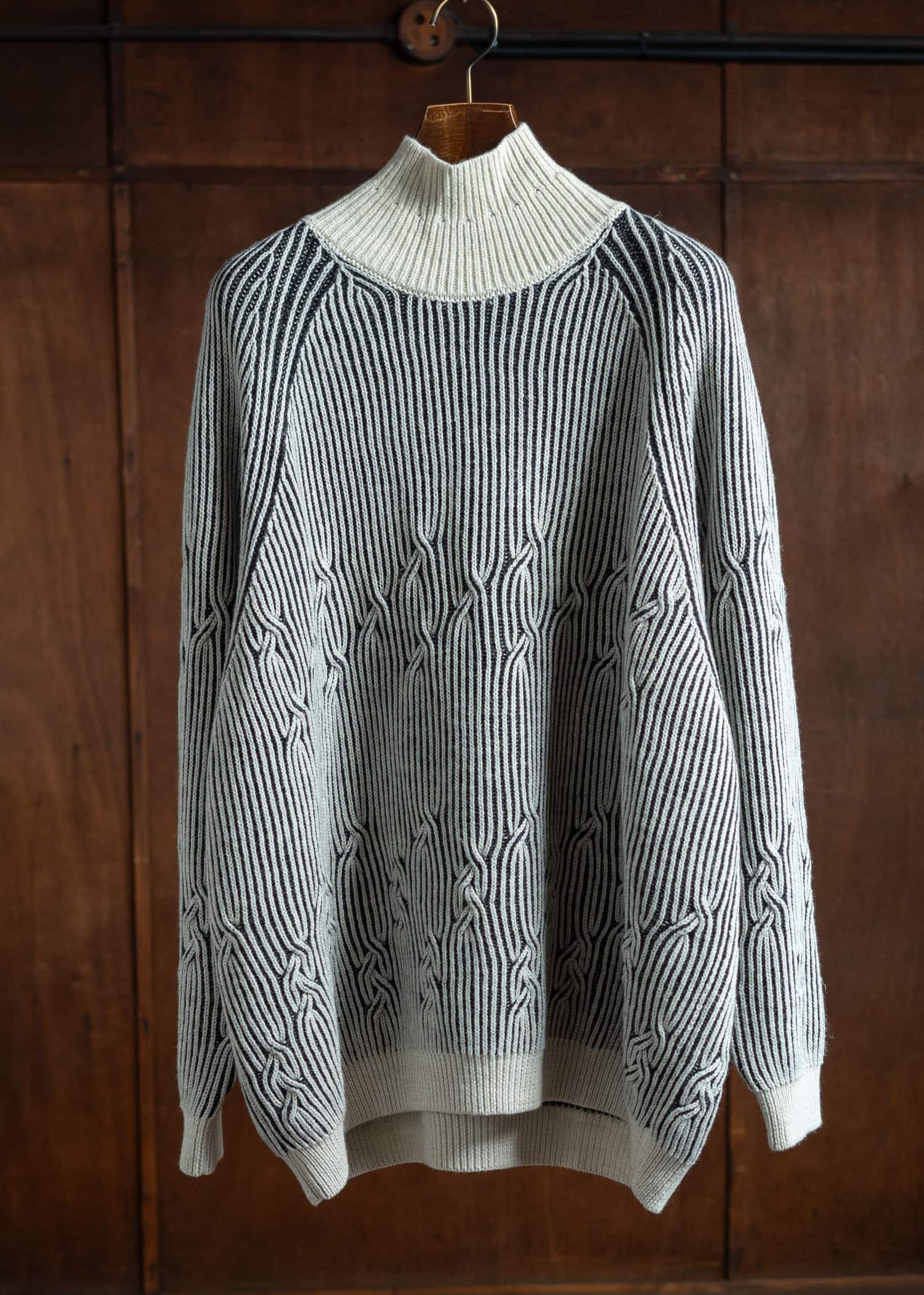 JAN-JAN VAN ESSCHE KNIT#67 Wide Fit Cable Knitted Turtle Neck Sweater Wool Lino White-Anthracite