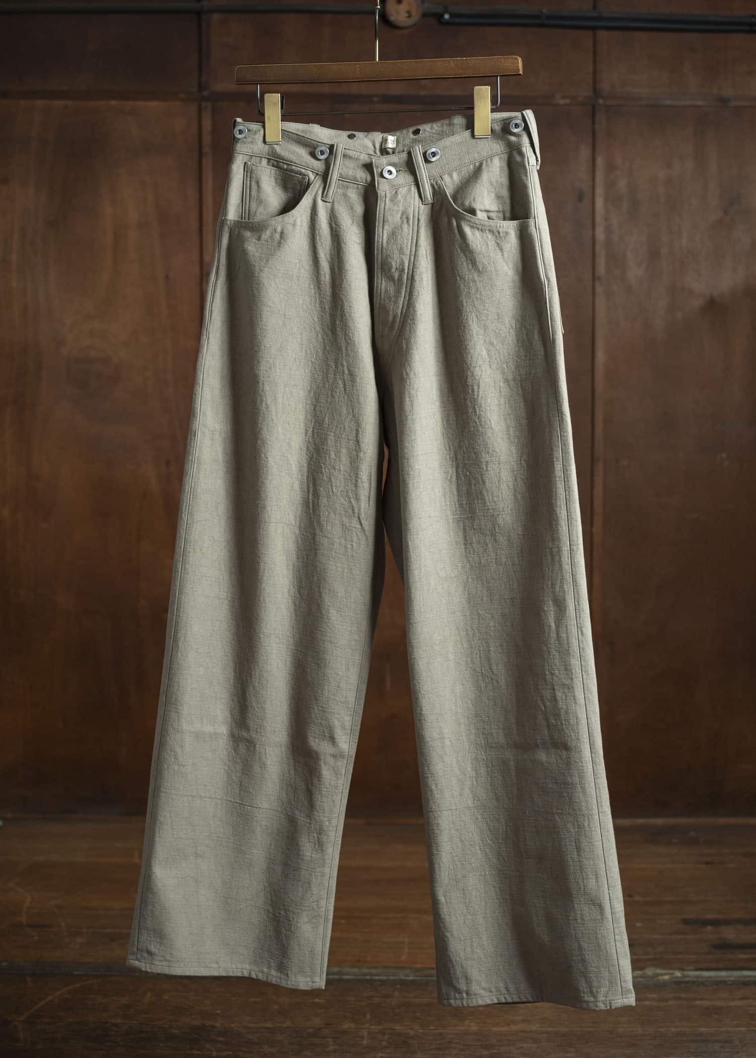 Taiga Takahashi Lot.209 Buckle-Backed Trousers BEIGE