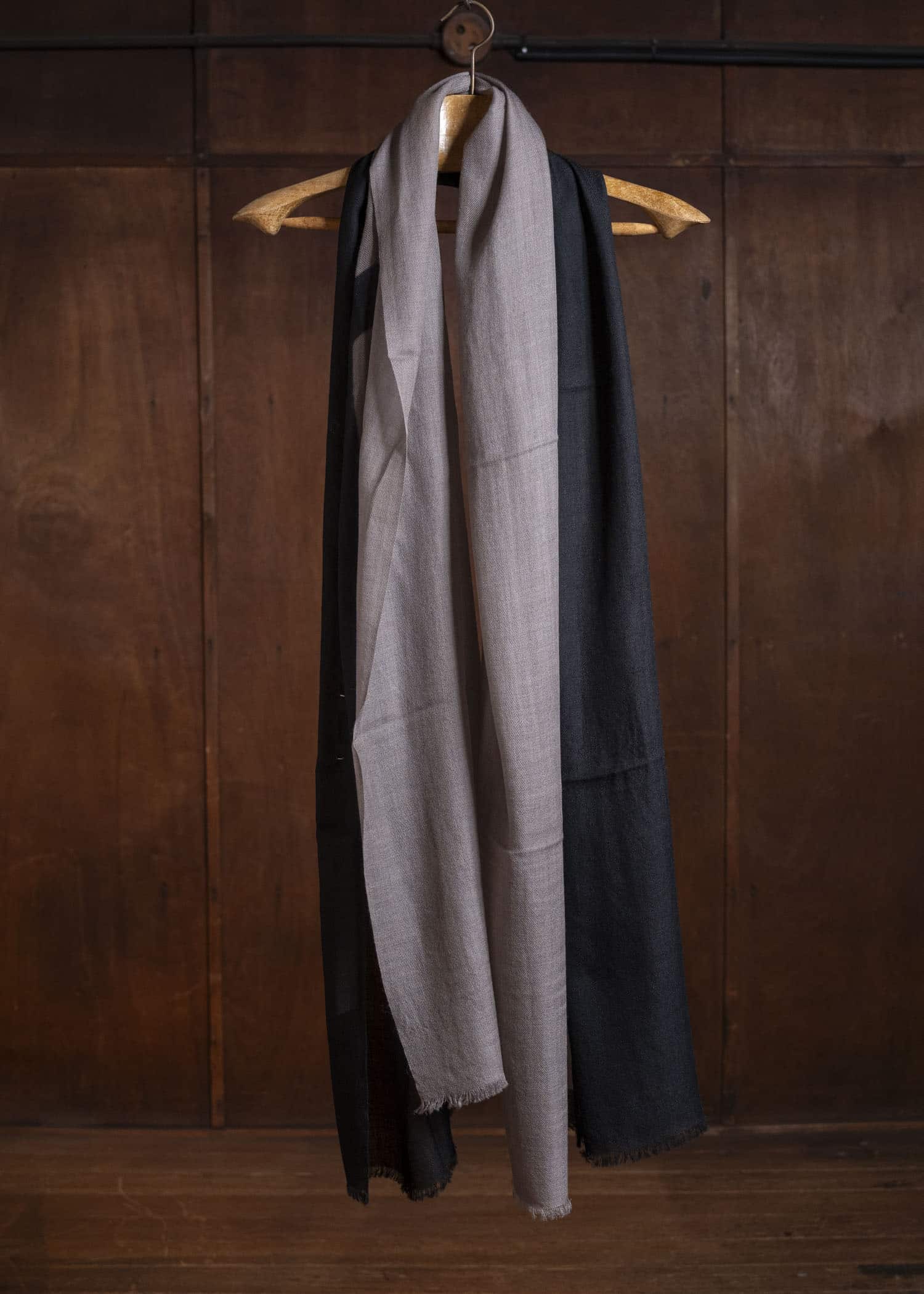 SUZUSAN 0013W-545 Hand Woven Baby Wool Shawl Black - Light Coffee