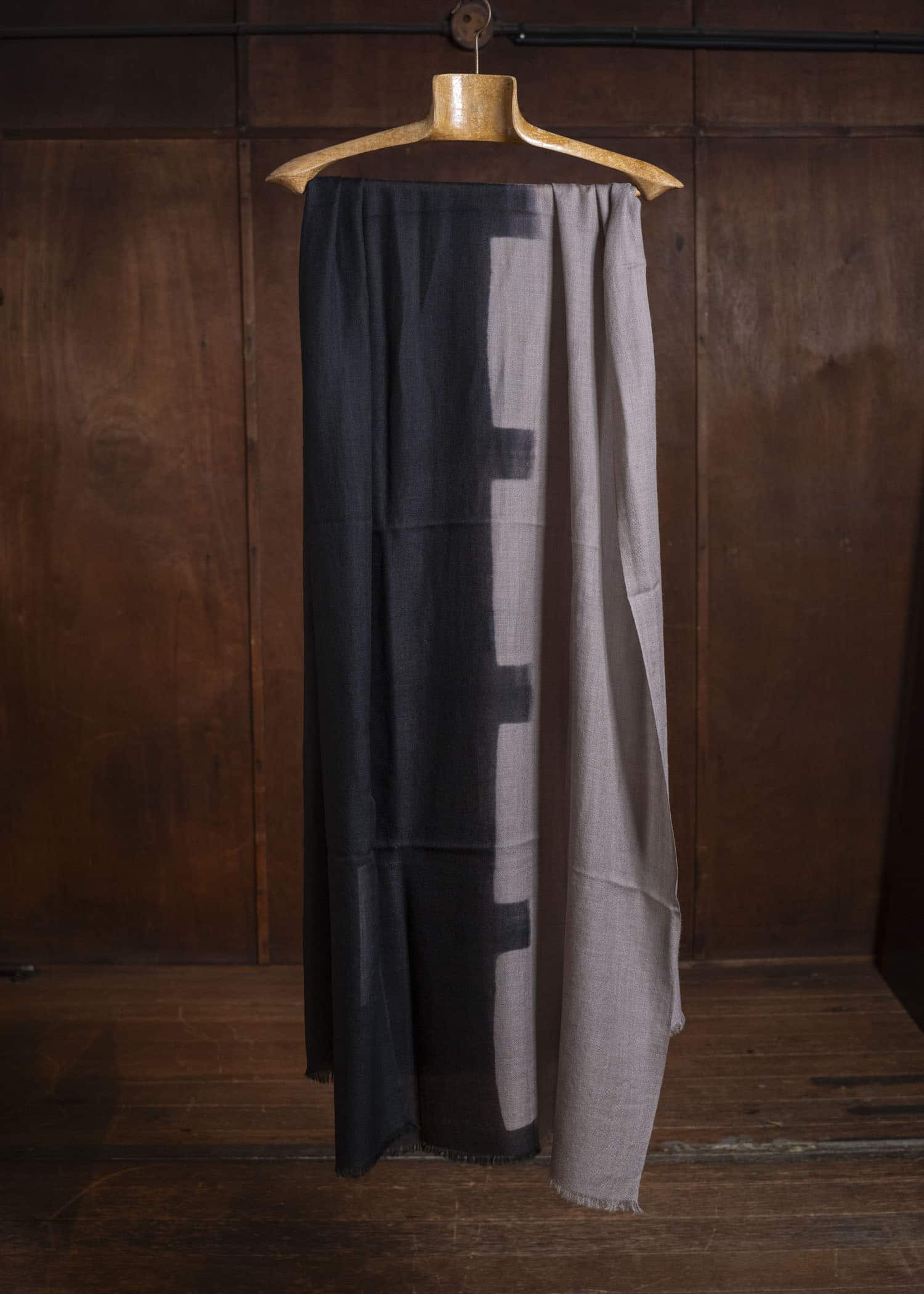 SUZUSAN 0013W-545 Hand Woven Baby Wool Shawl Black - Light Coffee