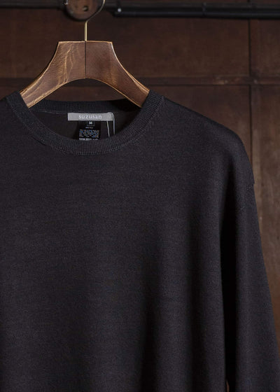 SUZUSAN 3088W-330 Washable Merino Wool Crew Neck Pullover Black - Natura l White