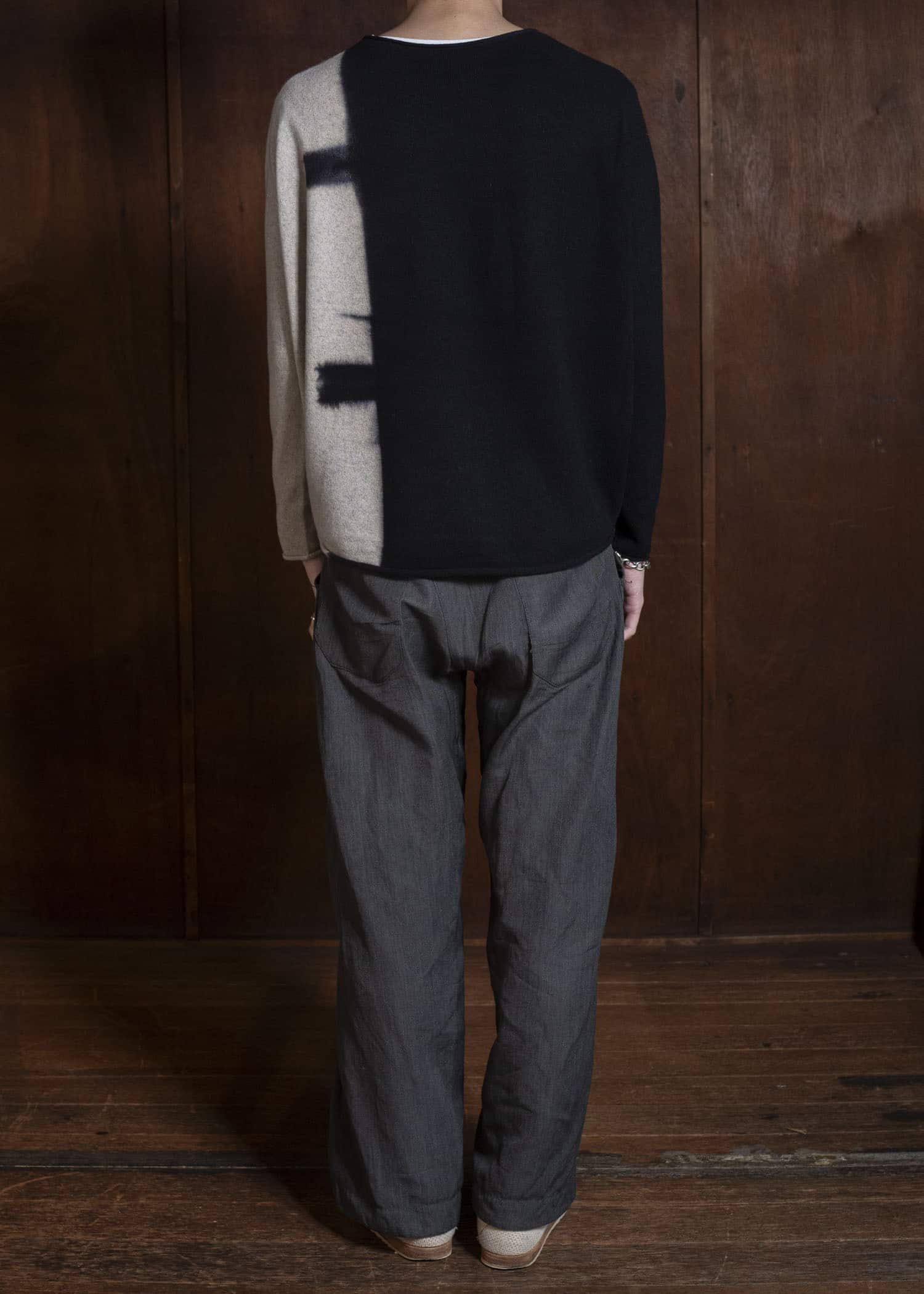 SUZUSAN 3087K-545 Cashmere Seamles Wide Pullover Black - Light Grey