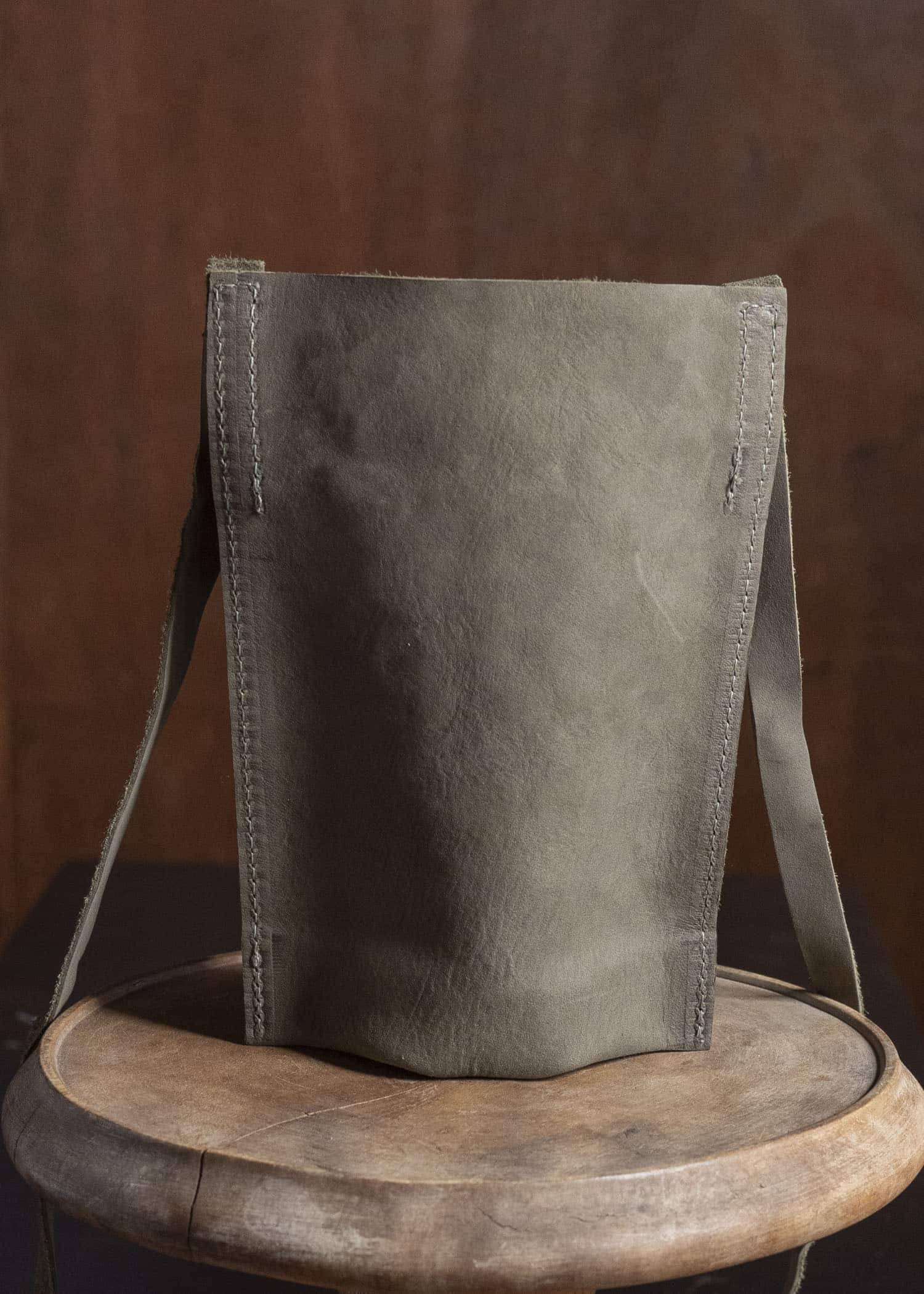 GUIDI PHONE HOLDER SHOULDER CASE CV177T PKT1
