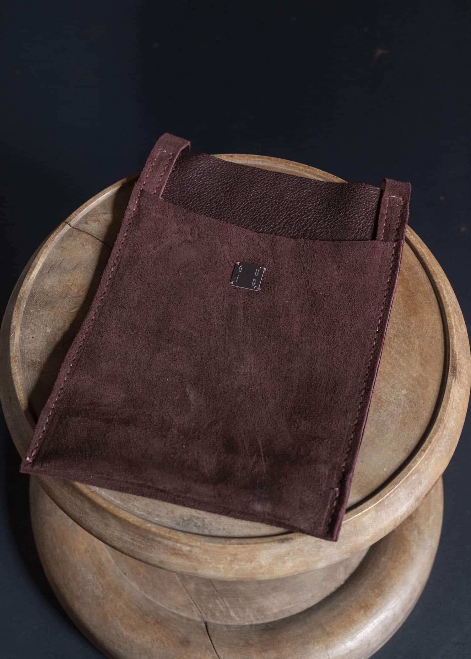 GUIDI PHONE HOLDER SHOULDER CASE CV23T PKT1