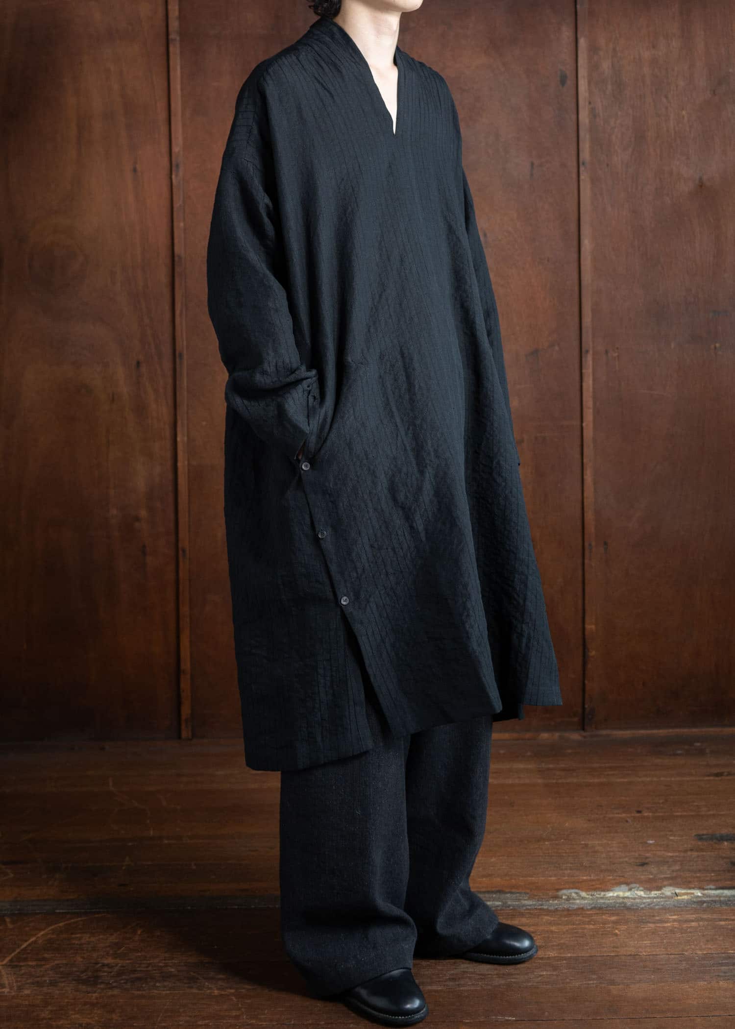 JAN-JAN VAN ESSCHE TUNIC#37 Kimono Collar Loose Fit Tunic With Side Buttons Cotton Linen Relief Striped Black