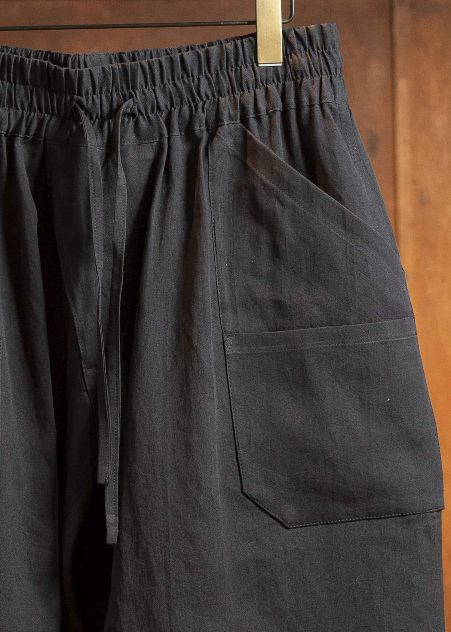 JAN-JAN VAN ESSCHE TROUSERS#86-COTTON DOUBLE CLOTH DEEP BROWN  Loose Fit Trousers With Elastic Waistband Cotton Double Cloth Deep Brown