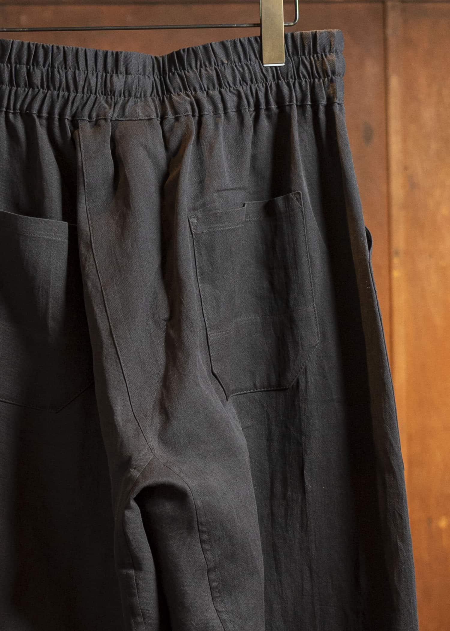 JAN-JAN VAN ESSCHE TROUSERS#86-COTTON DOUBLE CLOTH DEEP BROWN  Loose Fit Trousers With Elastic Waistband Cotton Double Cloth Deep Brown