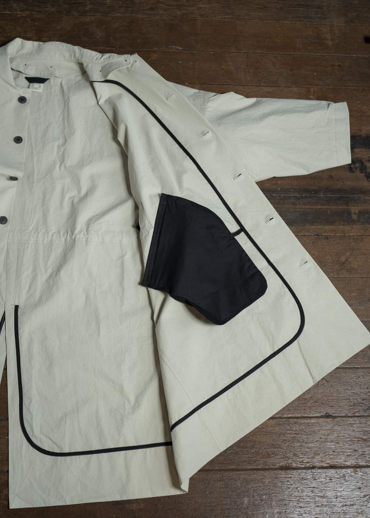 JAN-JAN VAN ESSCHE COAT#32-TIME WASHED CANVAS CHALK Long, Loose Fit Coat With Front Panel Pockets, Unlined With Detachable Collar Time Washed Canvas Chalk