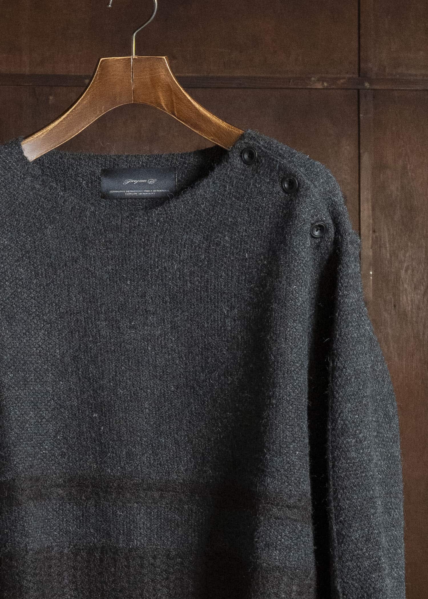 Professor.E DECONSTRUCTED CROPPED SWEATER BLACK 26FW-PE-KT-04
