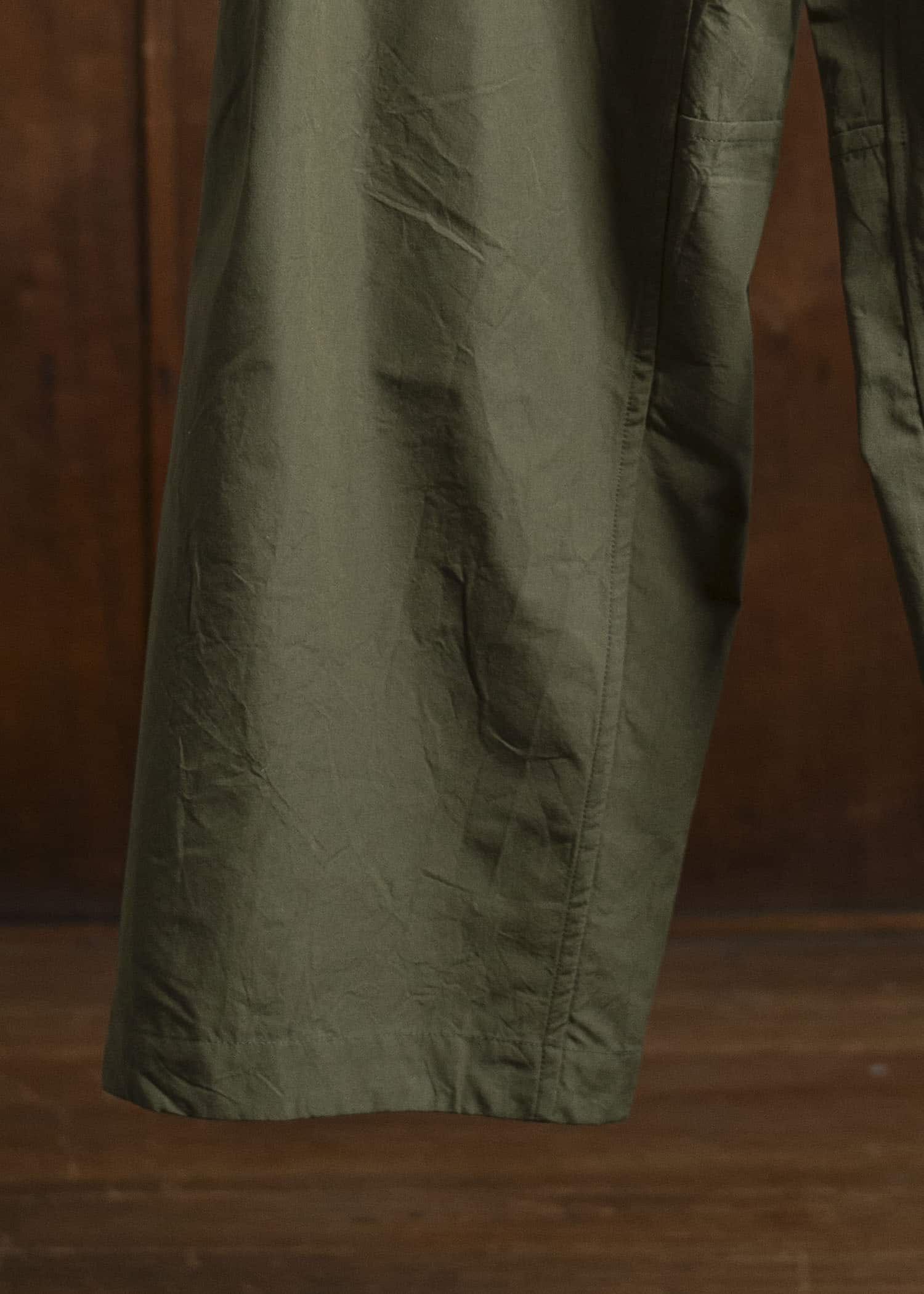 JAN-JAN VAN ESSCHE TROUSERS#84-COTTON SILK CANVAS ARMY GREEN Oversized 6-Pocket Workwear Style Trousers Cotton Silk Canvas Army Green