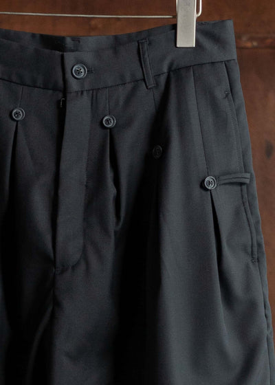 Professor.EE Pleated Shorts