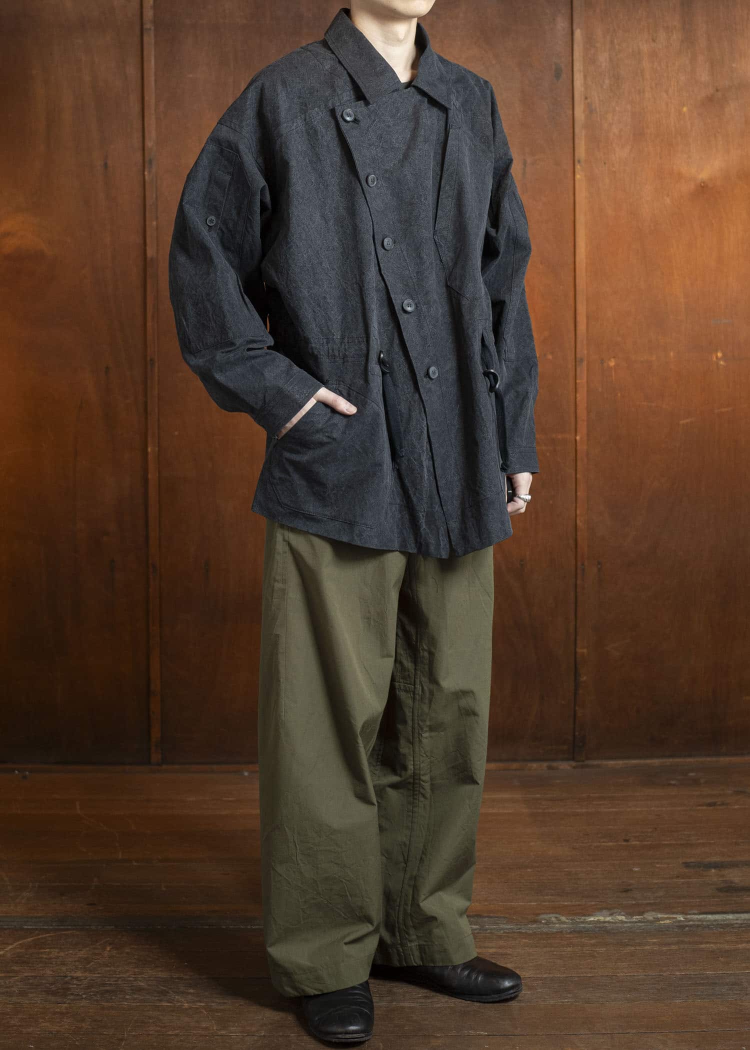 JAN-JAN VAN ESSCHE TROUSERS#84-COTTON SILK CANVAS ARMY GREEN Oversized 6-Pocket Workwear Style Trousers Cotton Silk Canvas Army Green