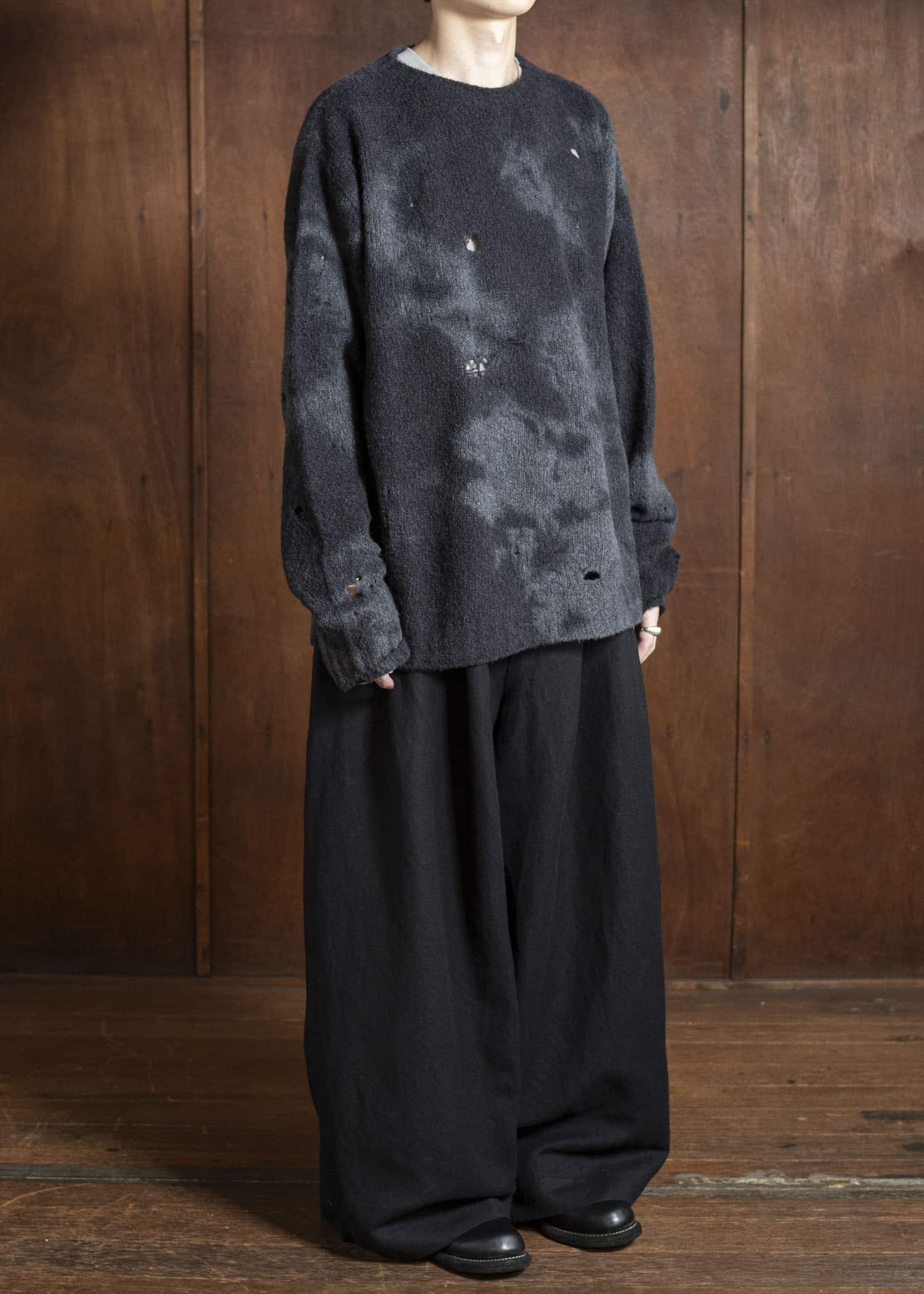 UMA WANG UK7595 ROUND NECK TOP uw890 - dark grey