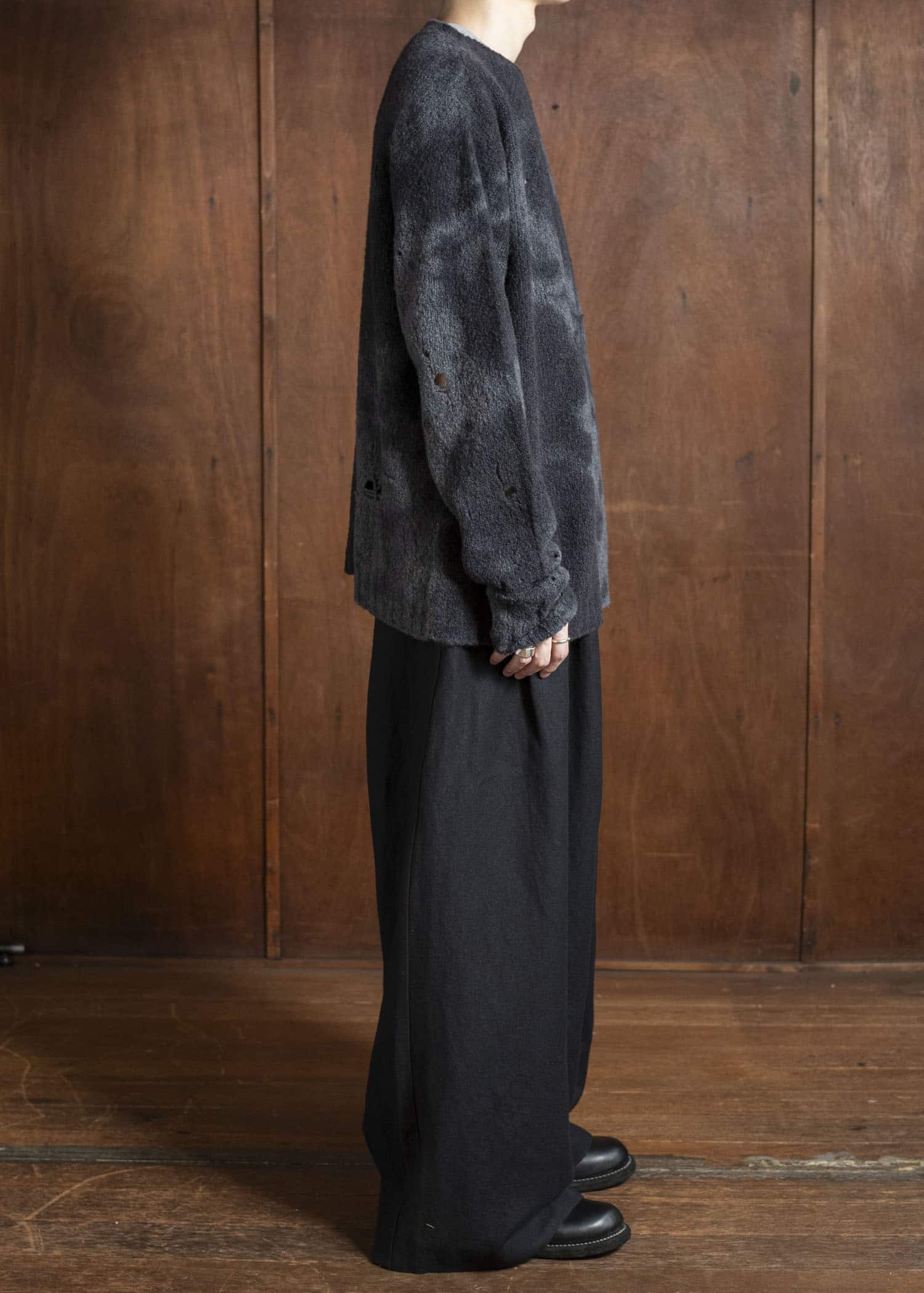 UMA WANG UK7595 ROUND NECK TOP uw890 - dark grey