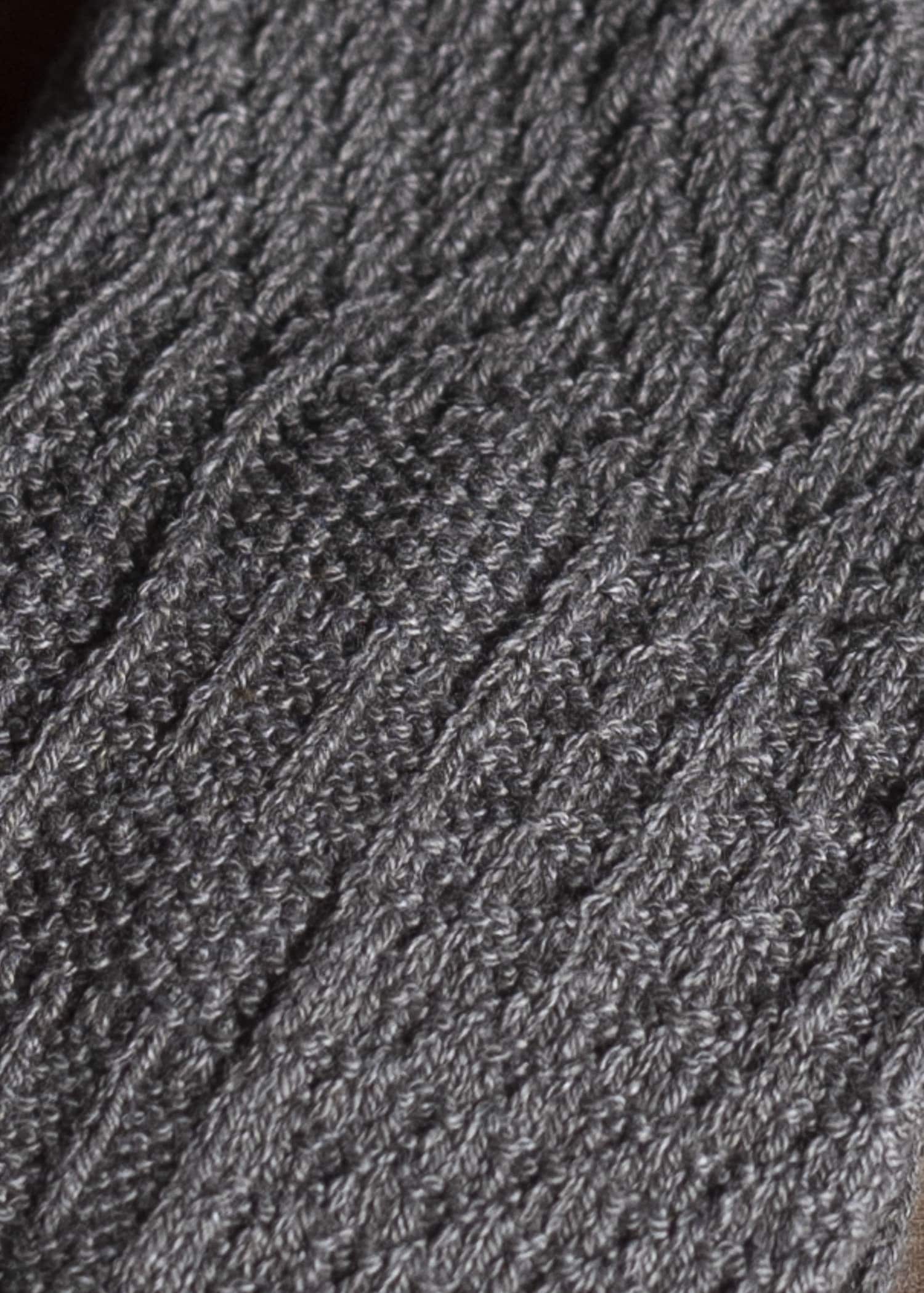 yahae Organic Cotton Yak Knitting Patterns Socks Dark Grey