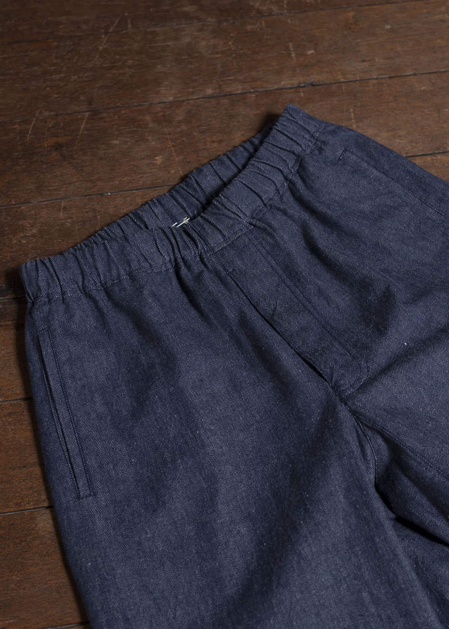 Jurgen Lehl カーディデニムレンテンテーパードパンツ Navy J0551FPM353