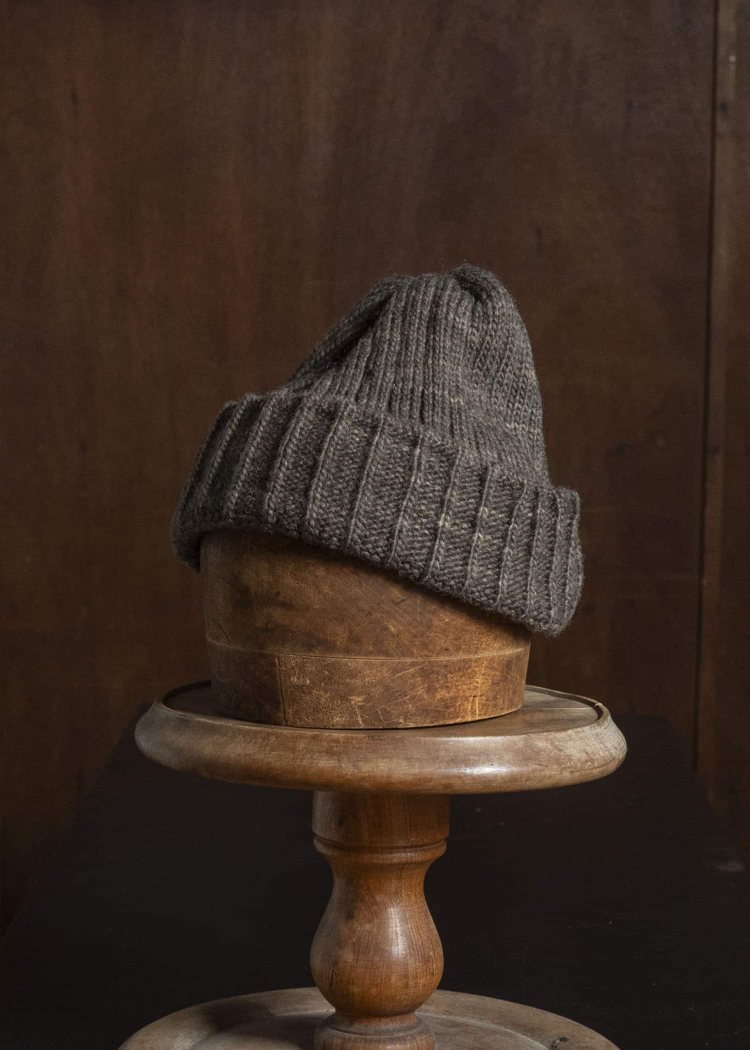 MARK.S MS0088 HAND KNIT CAP LOGWOOD