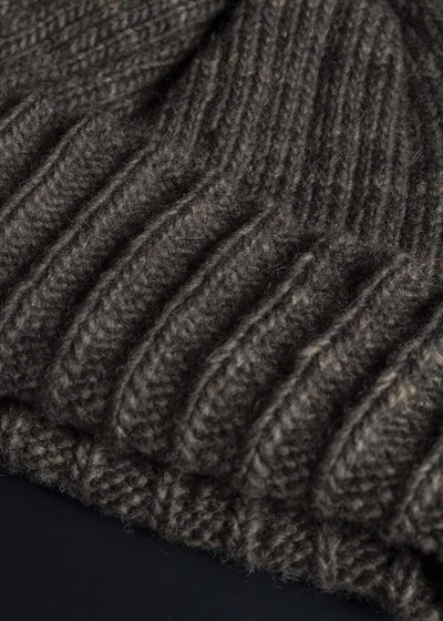 MARK.S MS0088 HAND KNIT CAP LOGWOOD