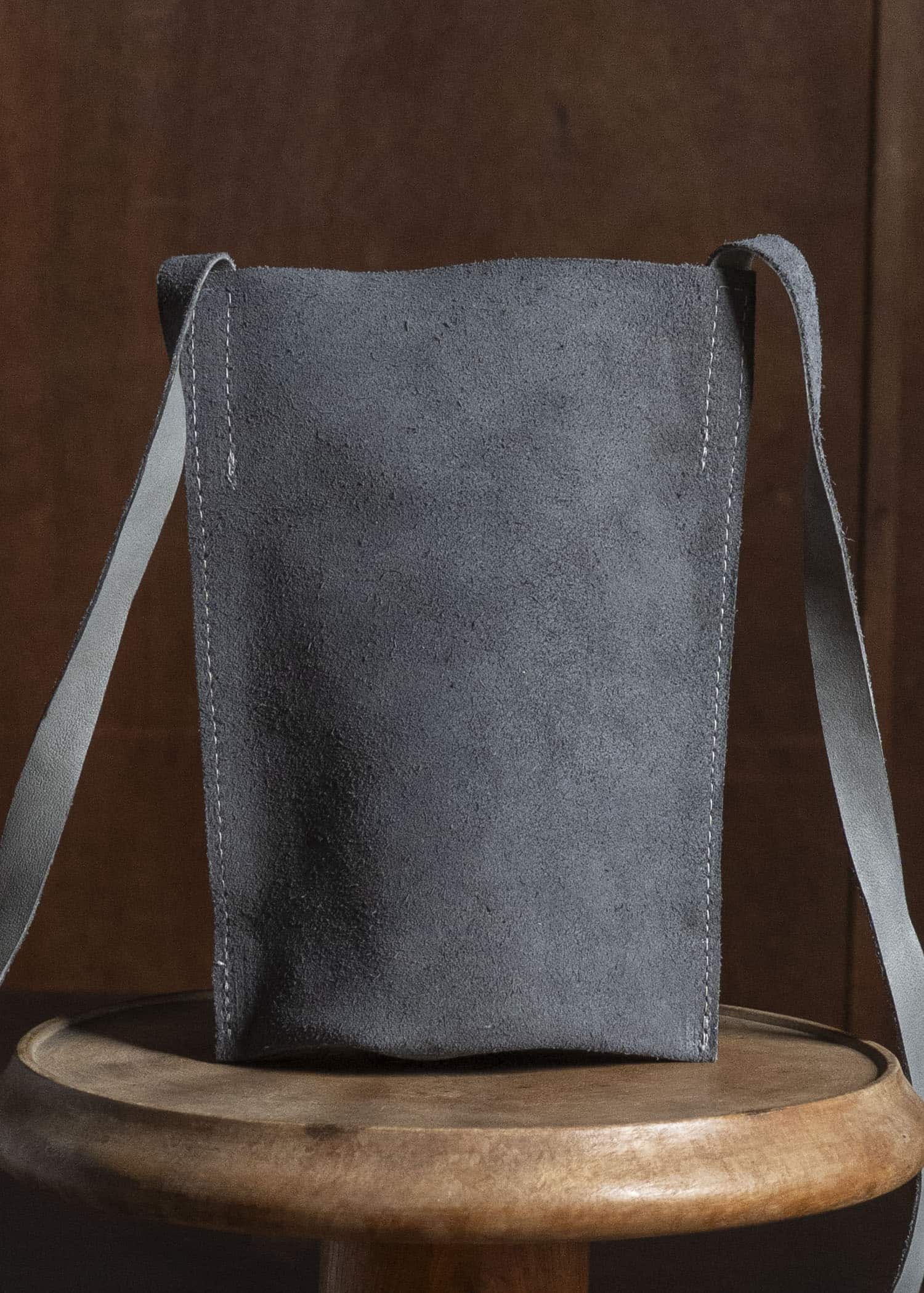 GUIDI PKT1 PHONE HOLDER SHOULDER CASE SOFT HORSE REVERSE CV183T