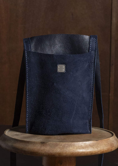 GUIDI PKT1 PHONE HOLDER SHOULDER CASE STAG REVERSE CV185T