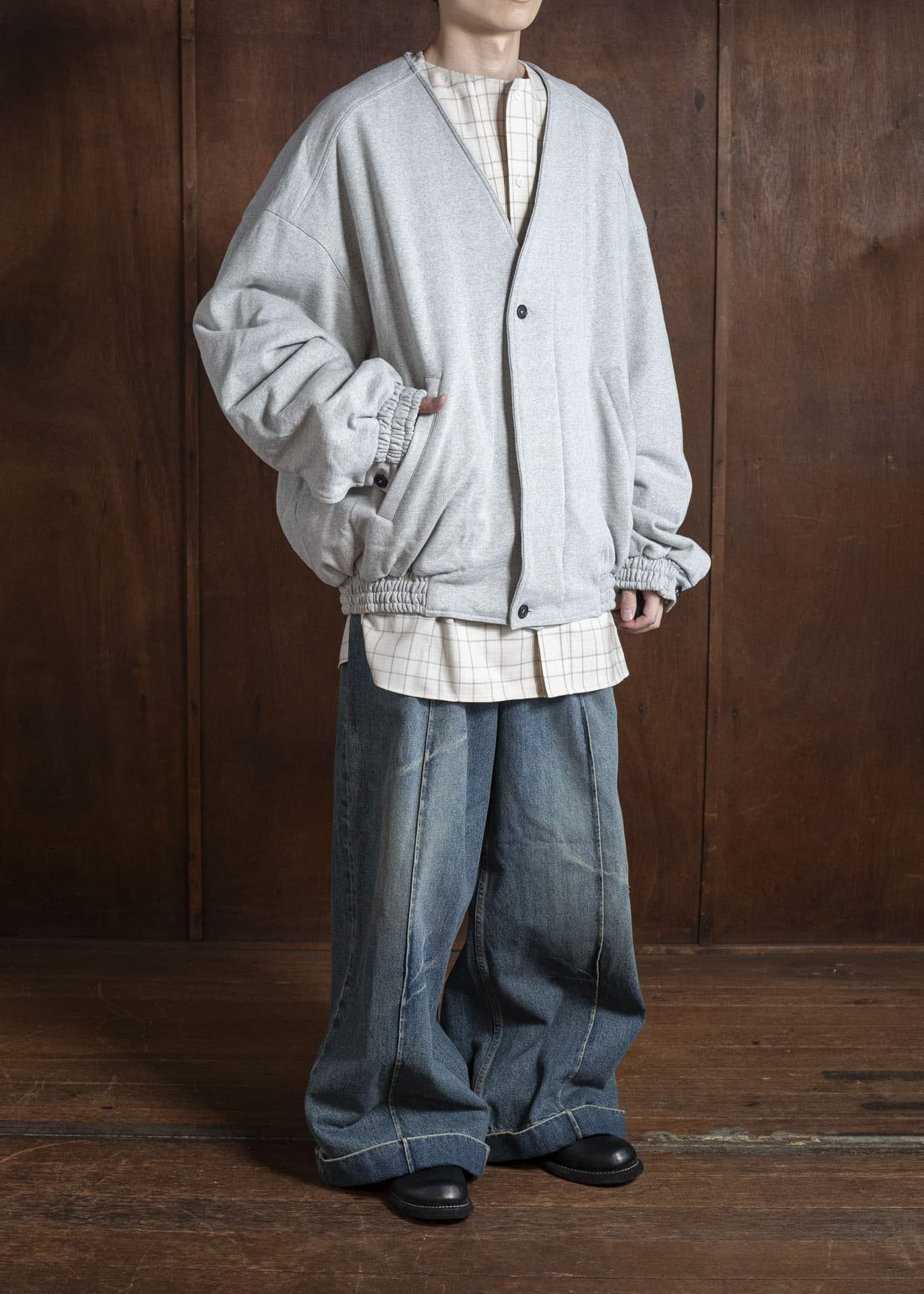 HED MAYNER EMBROIDERED SWEATSHIRT HB211B-030- MEDIUM GREY HMMB72026T- HB211B