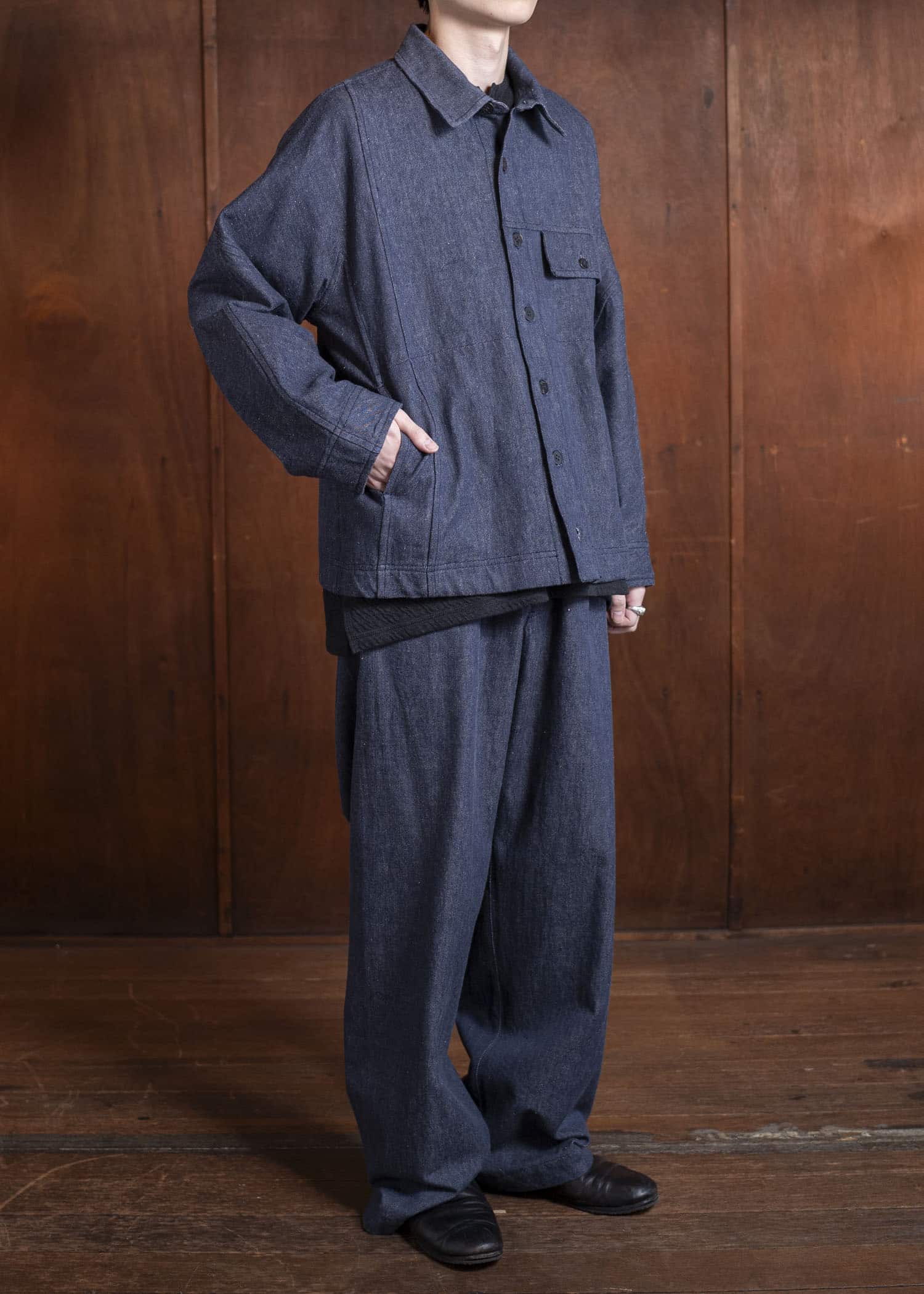 Jurgen Lehl カーディデニムレンテンテーパードパンツ Navy J0551FPM353