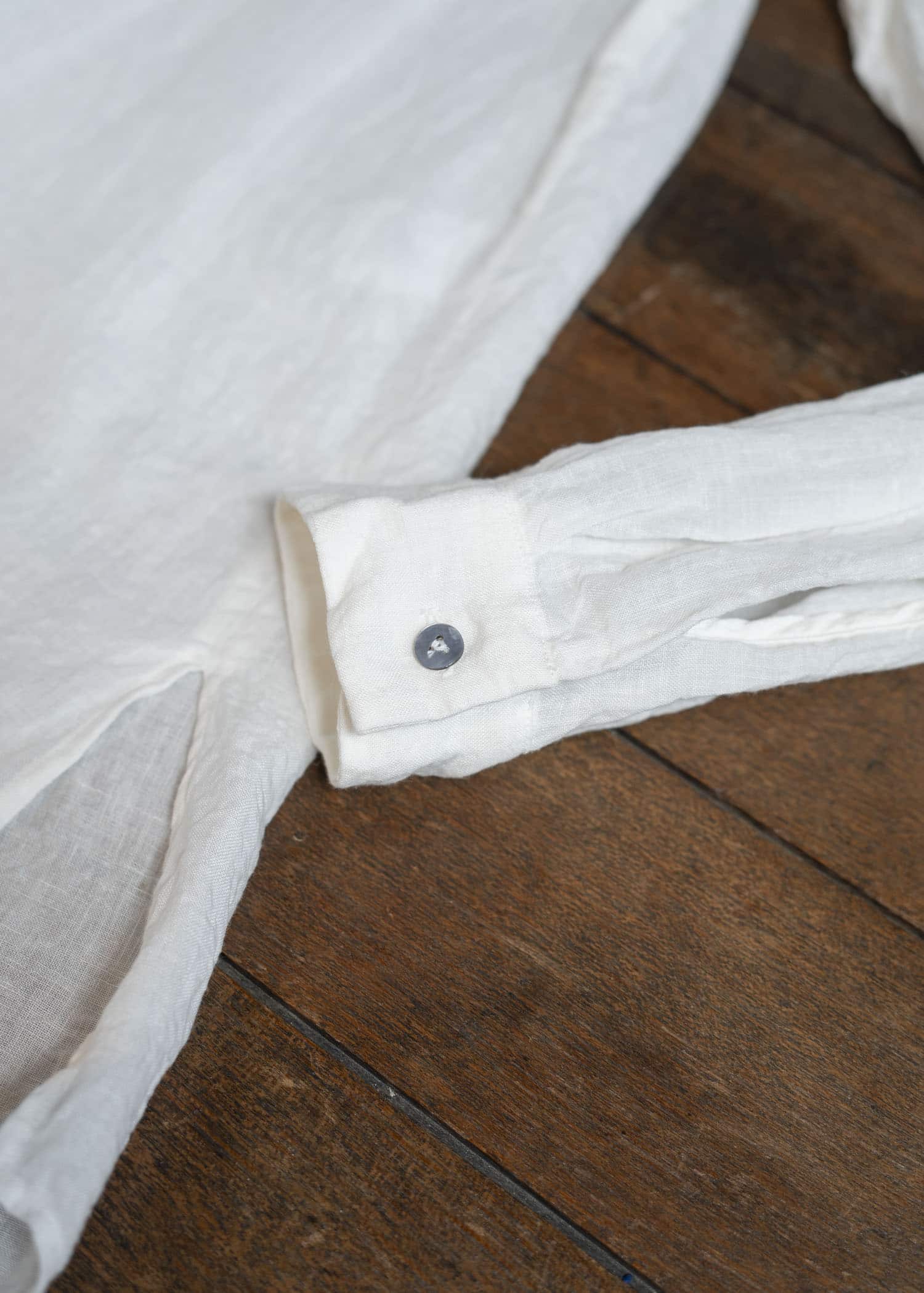 amachi. Side Slit Shirt AY00-7-3 Off White