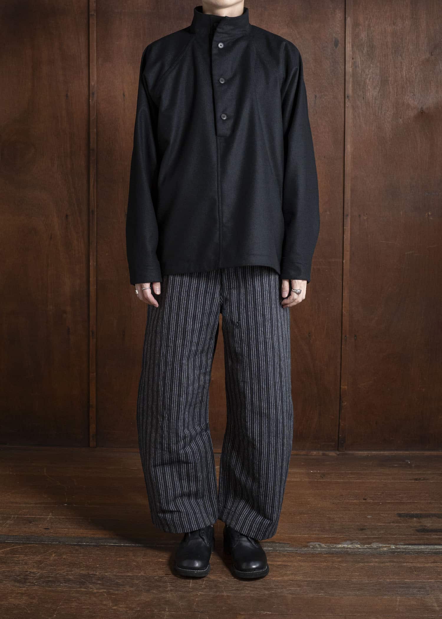 unkruid hutten shirt black fine loden