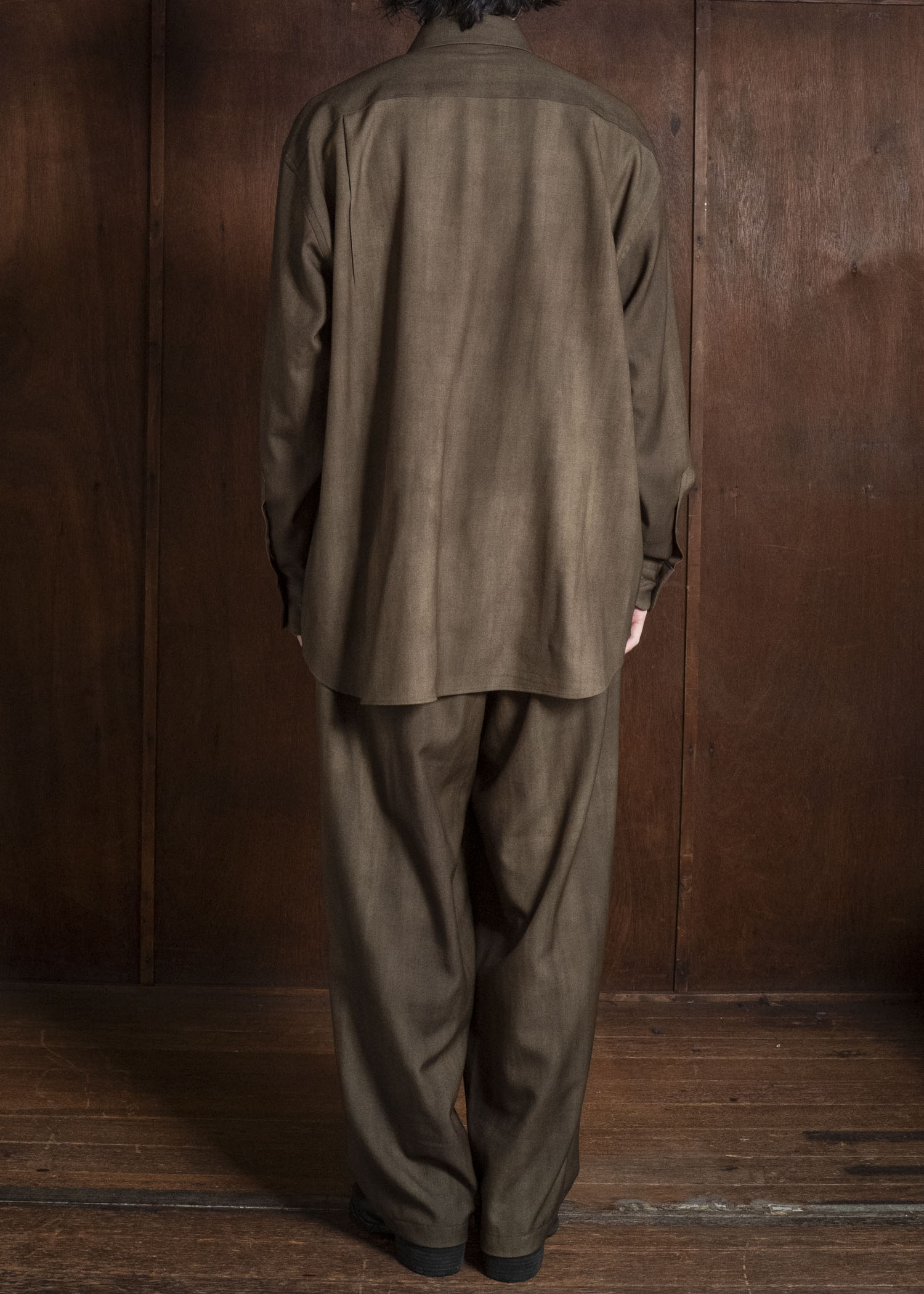 YOKO SAKAMOTO YS-26AW-55-OLIVE × BEIGE Regular Collar Shirt OLIVE × BEIGE