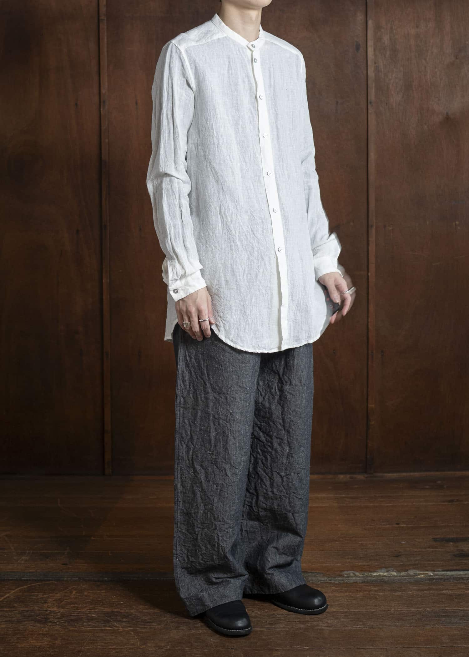 amachi. Side Slit Shirt AY00-7-3 Off White