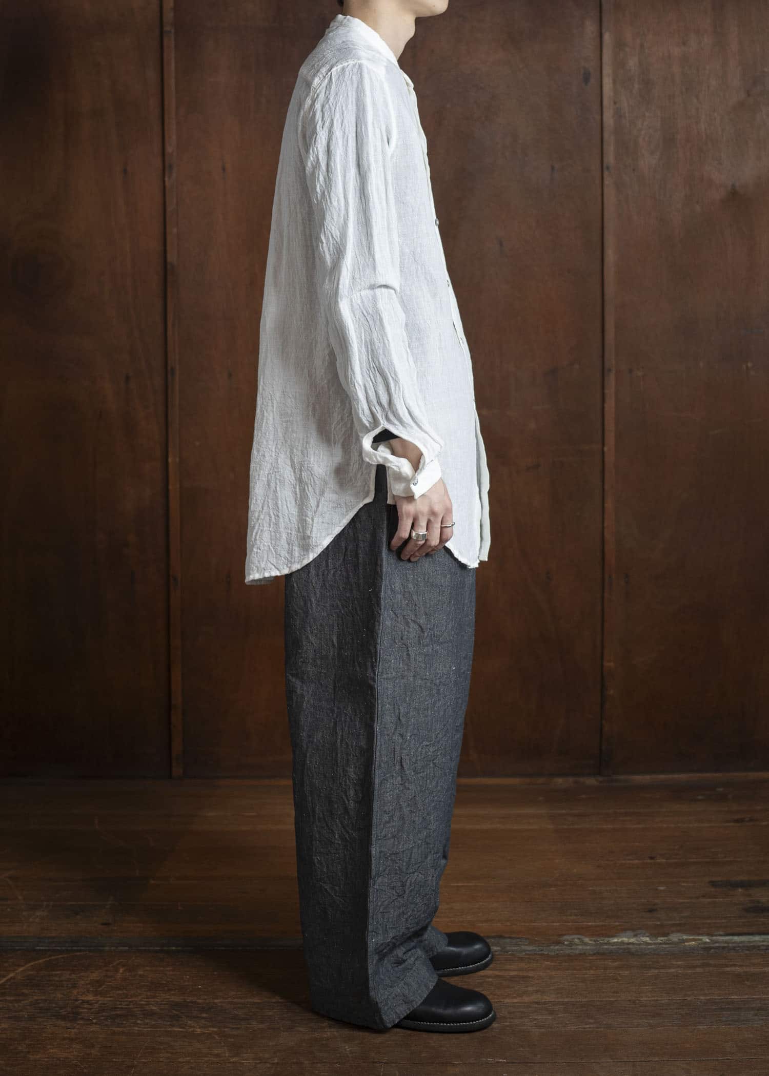 amachi. Side Slit Shirt AY00-7-3 Off White