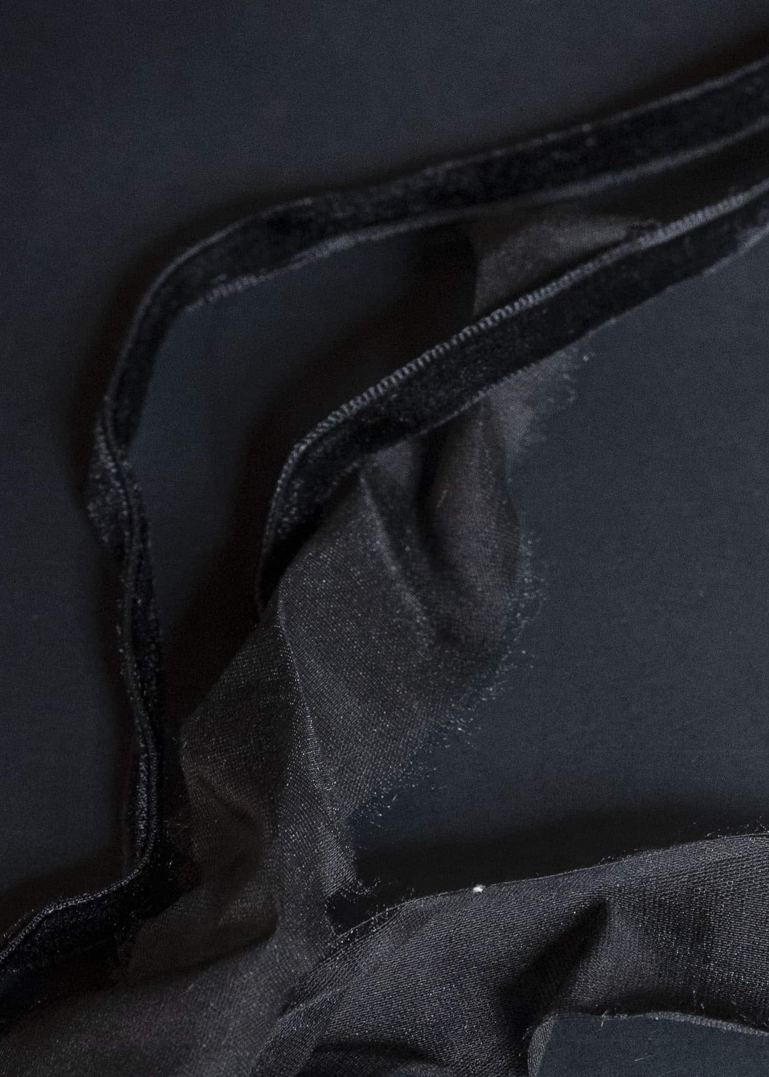 Peng Tai Floral Choker Black PW25F01-2