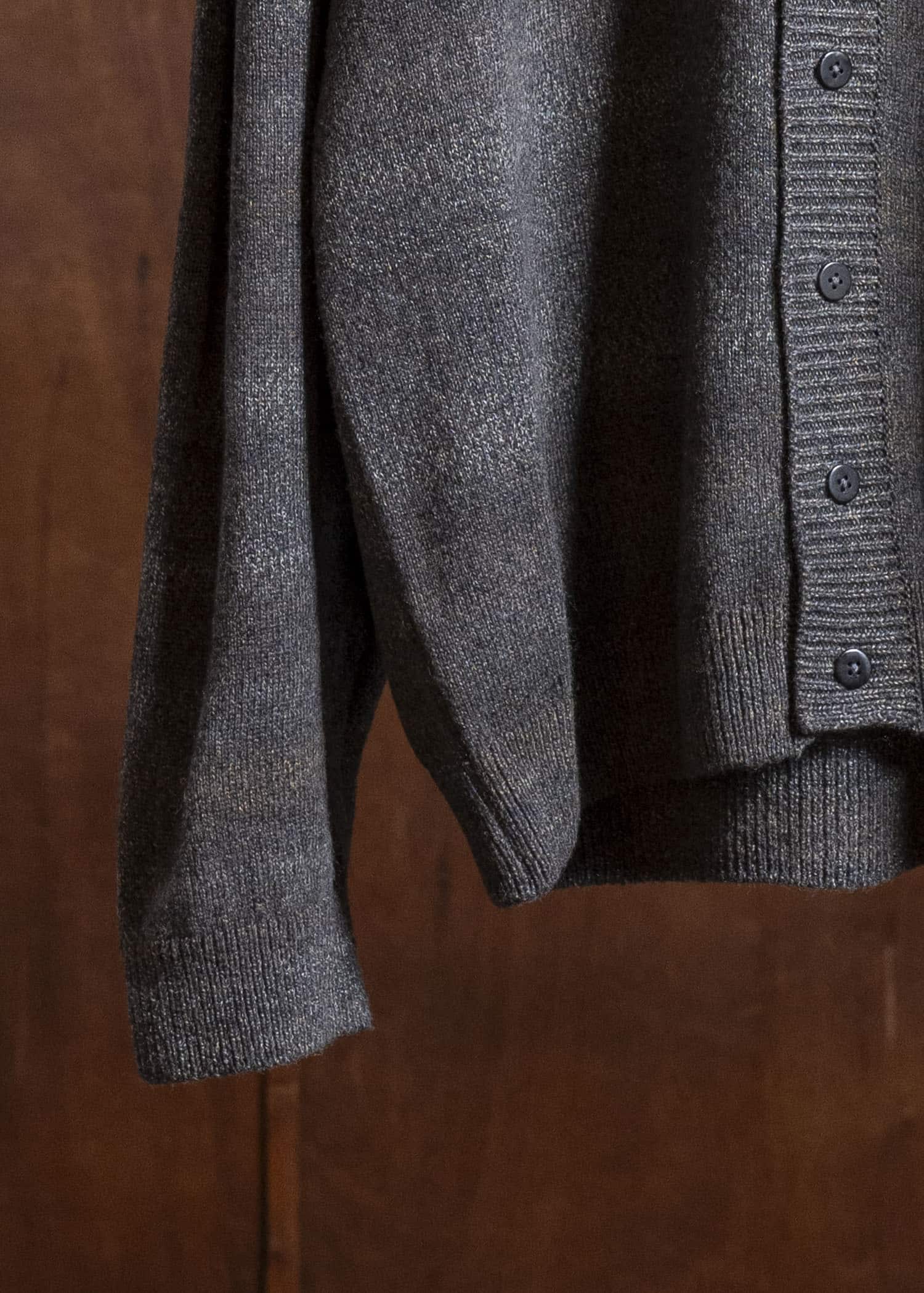 amachi. Gradation TOR Cardigan AY17K-4081 Gray Beige