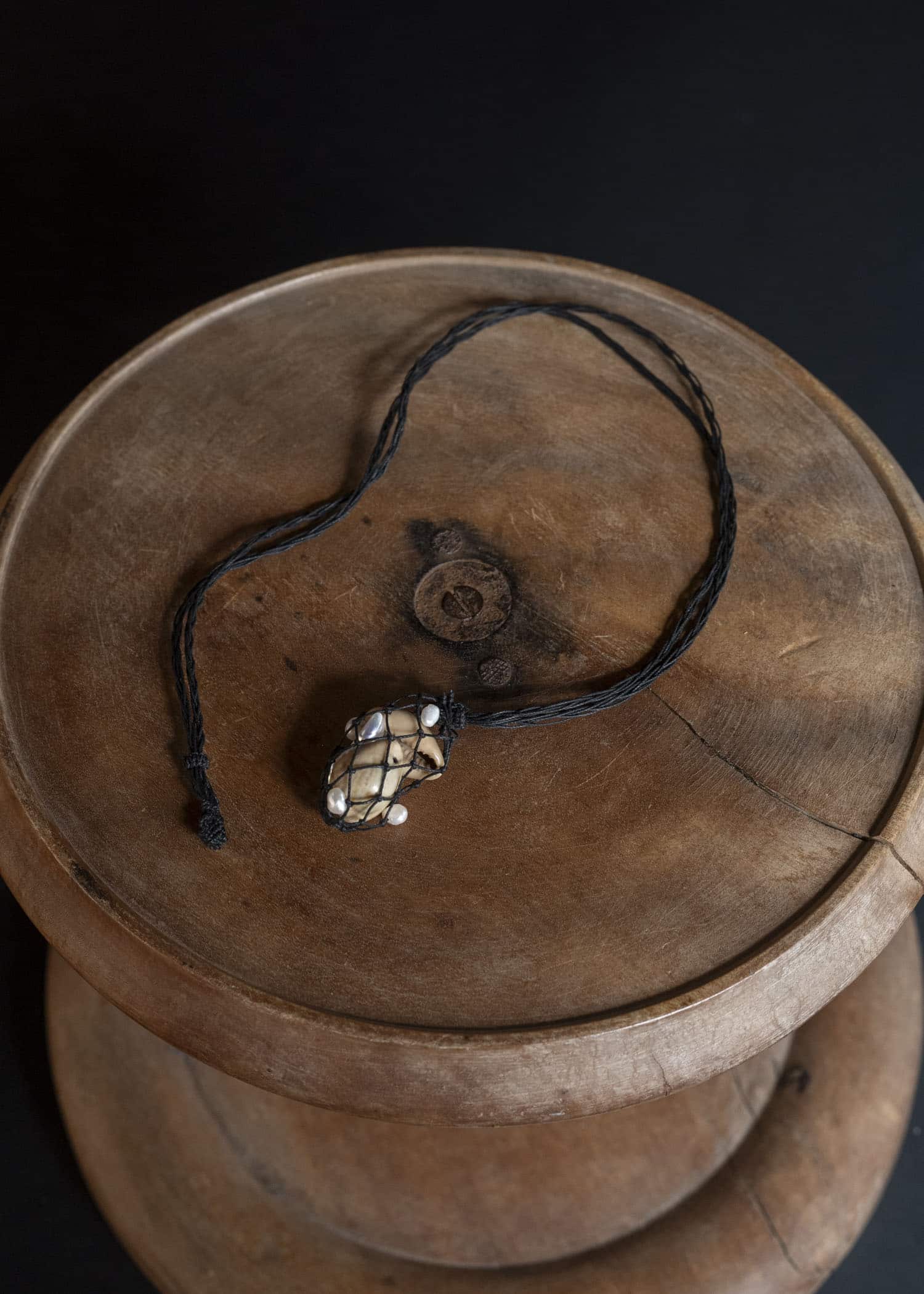 Peng Tai Net Necklace Black P25F08-2