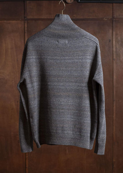 amachi. Gradation High Neck Knit AY17K-4077 Gray Beige