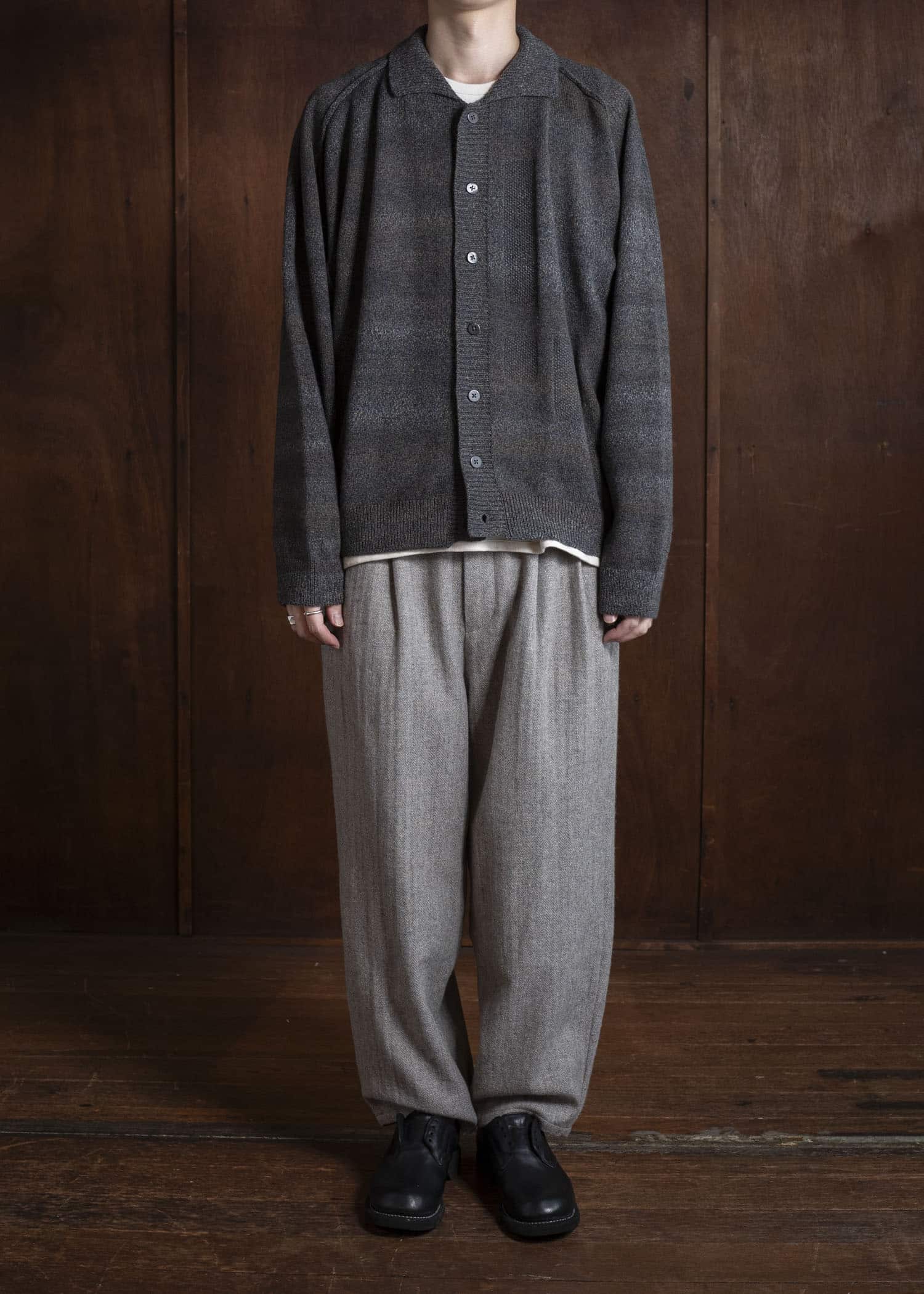 amachi. Gradation TOR Cardigan AY17K-4081 Gray Beige