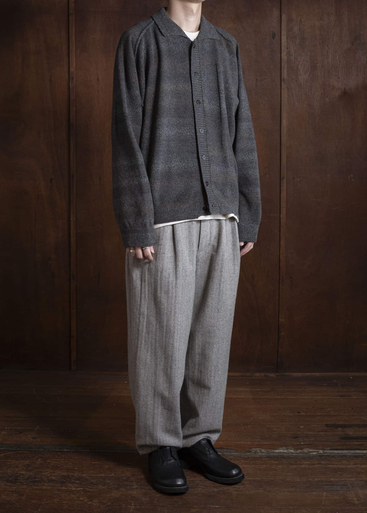 amachi. Gradation TOR Cardigan AY17K-4081 Gray Beige