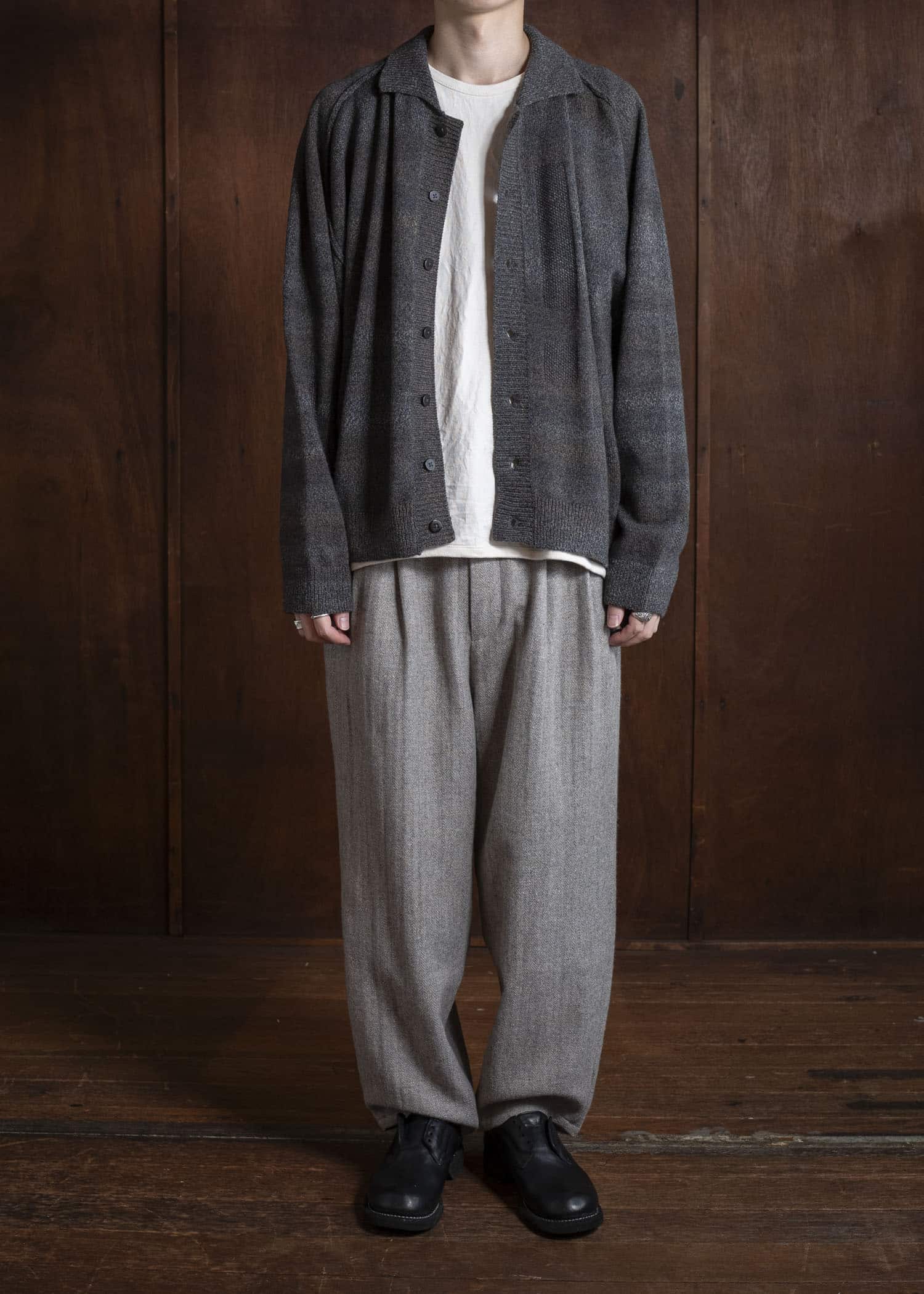 amachi. Gradation TOR Cardigan AY17K-4081 Gray Beige