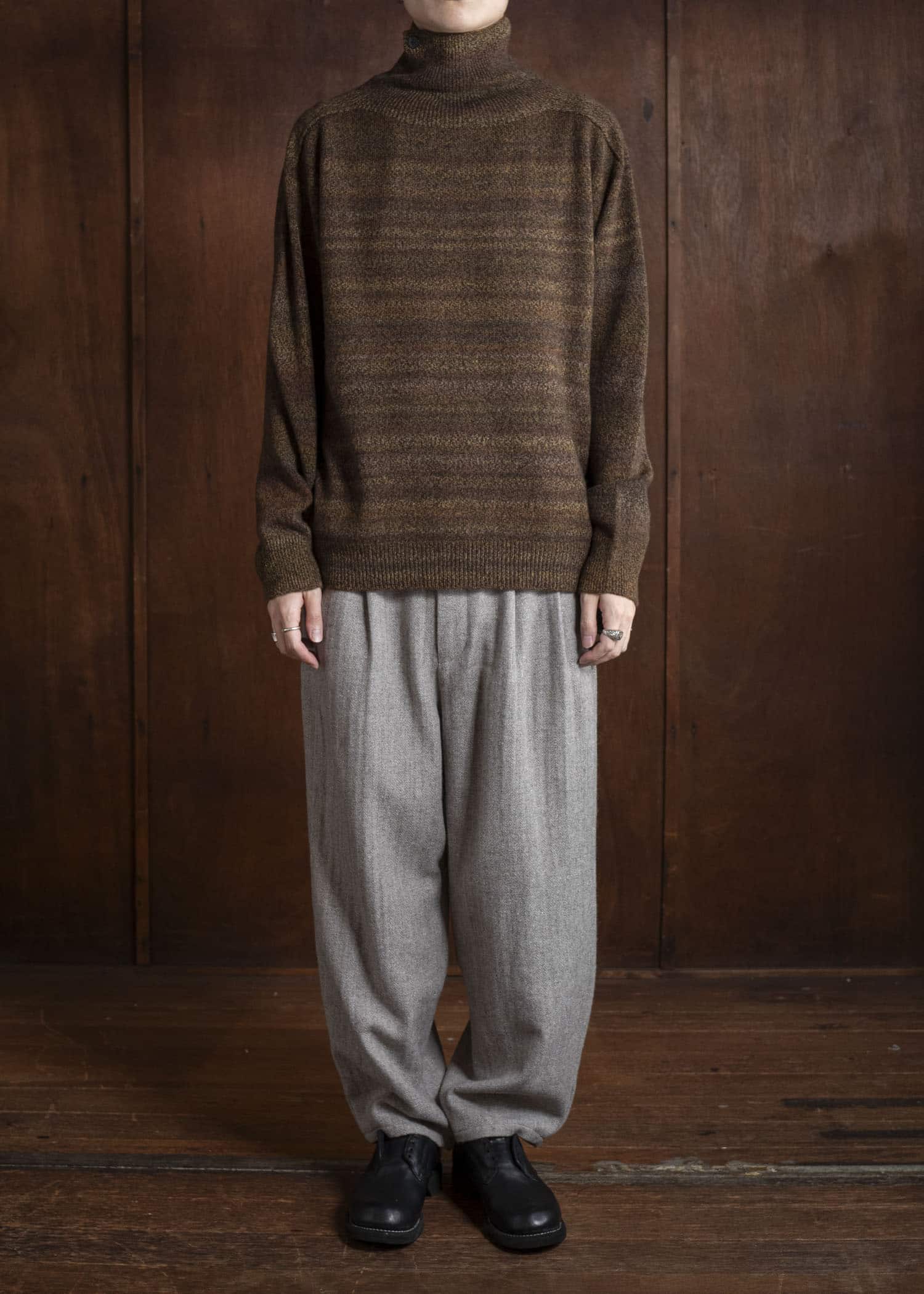 amachi. Gradation High Neck Knit AY17K-4077 Red Brown