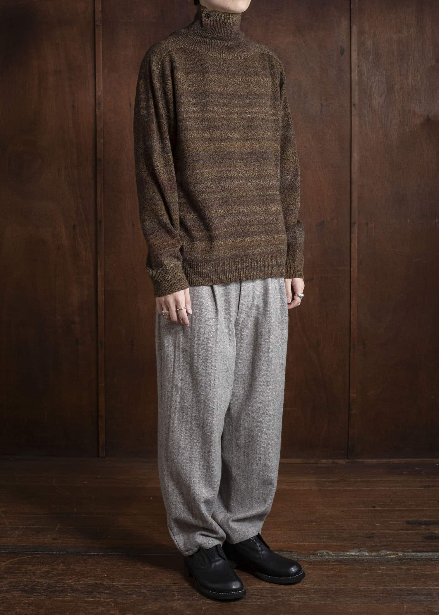 amachi. Gradation High Neck Knit AY17K-4077 Red Brown