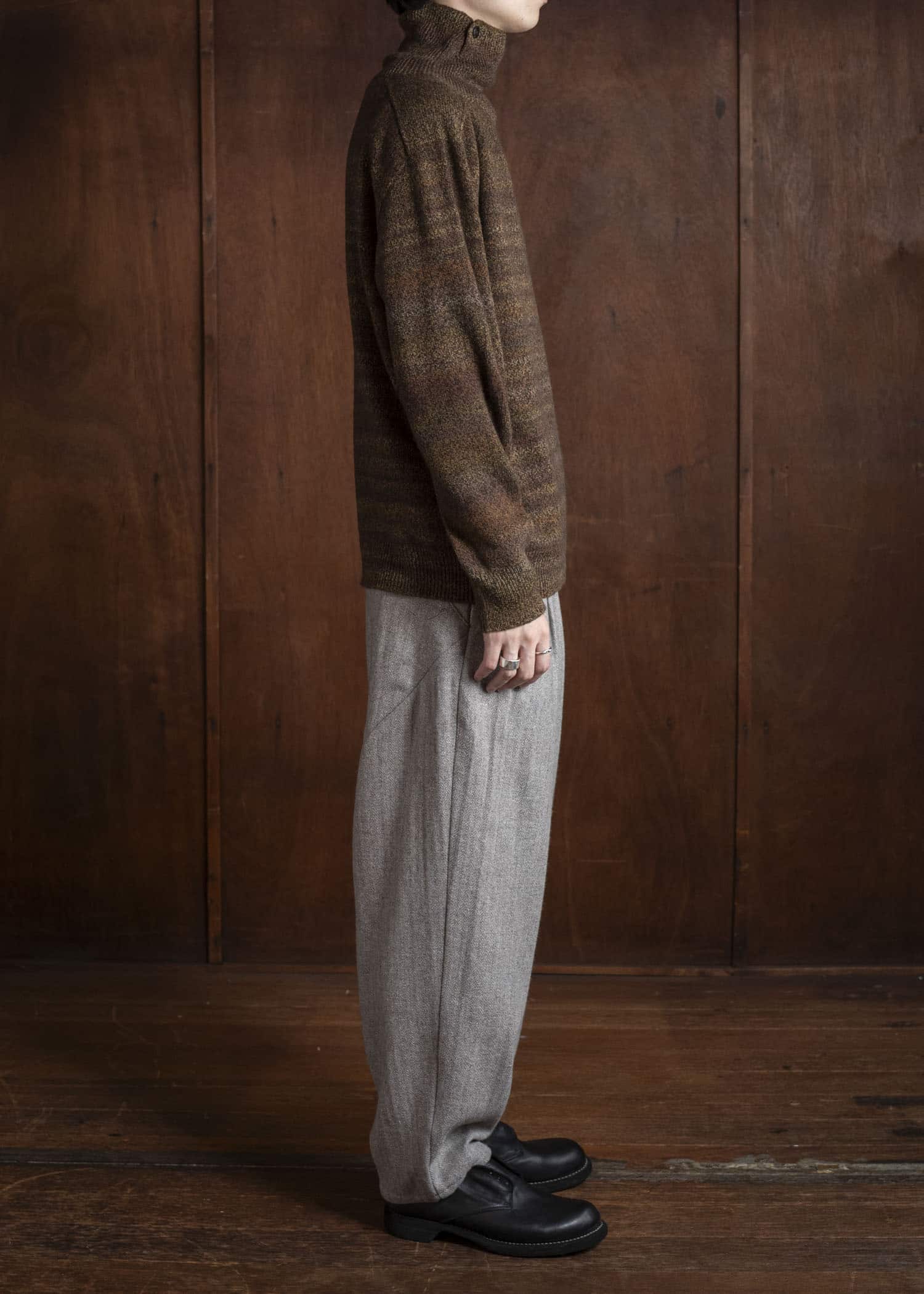 amachi. Gradation High Neck Knit AY17K-4077 Red Brown