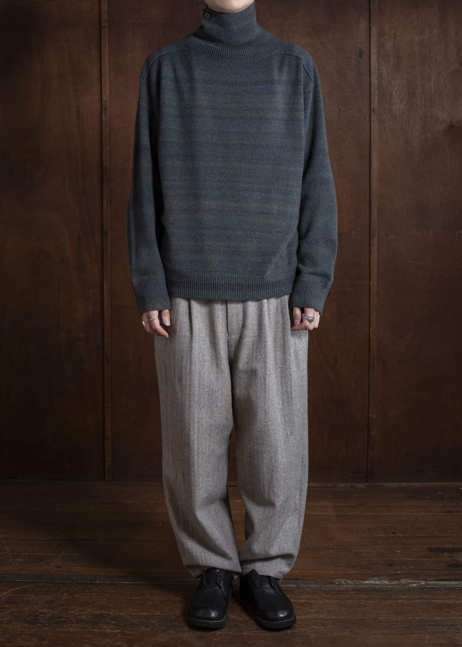 amachi. Gradation High Neck Knit AY17K-4077 Blue Green