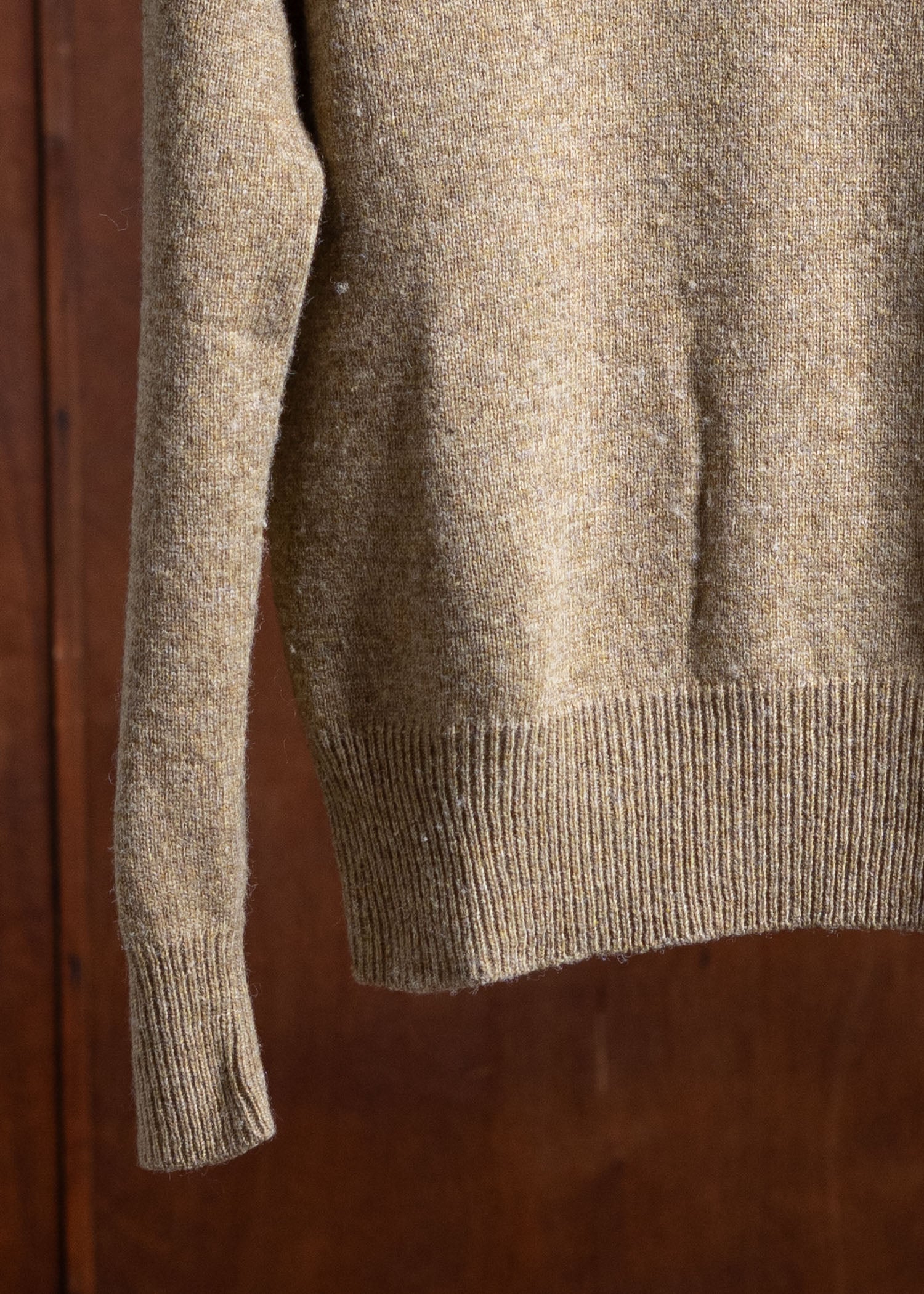 ANSNAM V-neck Pullover Knit