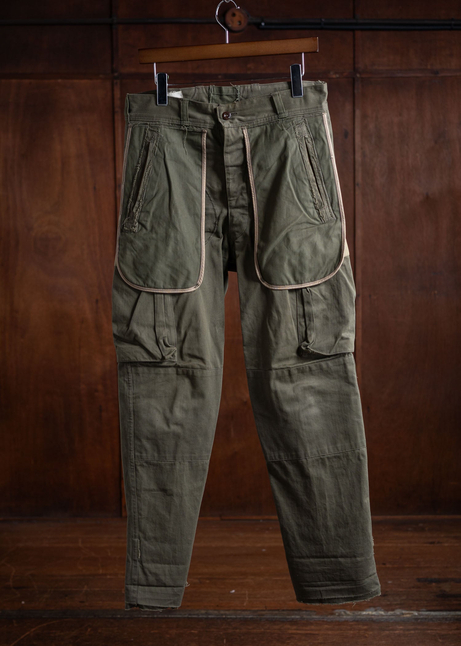 5569 Inside-Out Cargo Pants