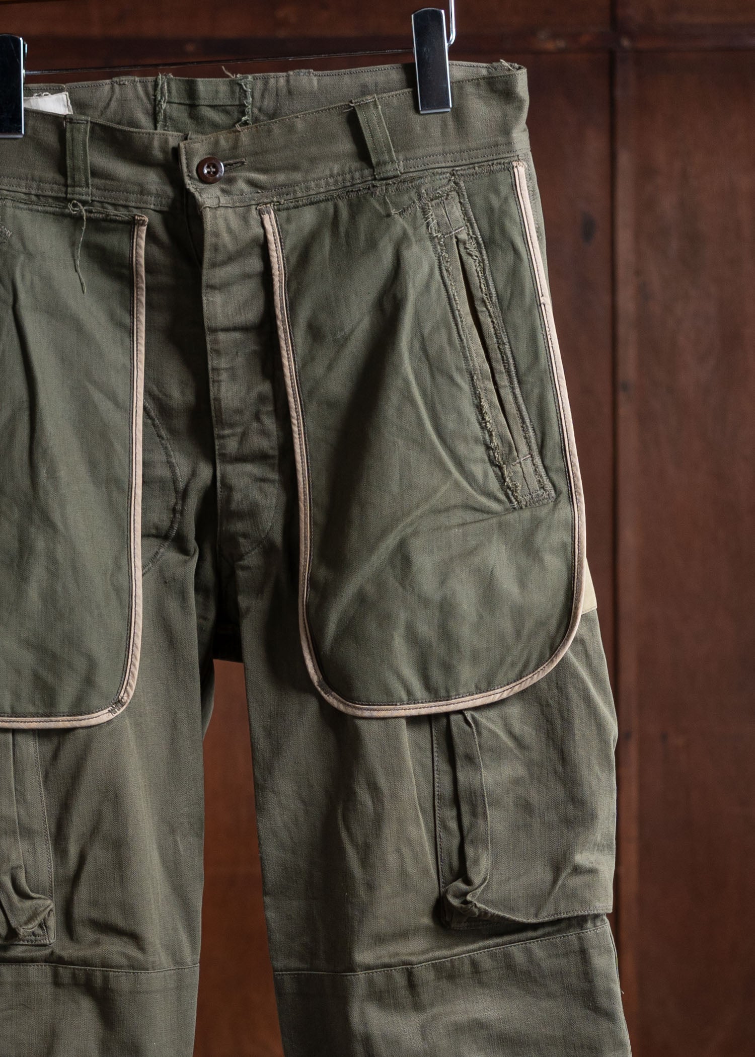 5569 Inside-Out Cargo Pants