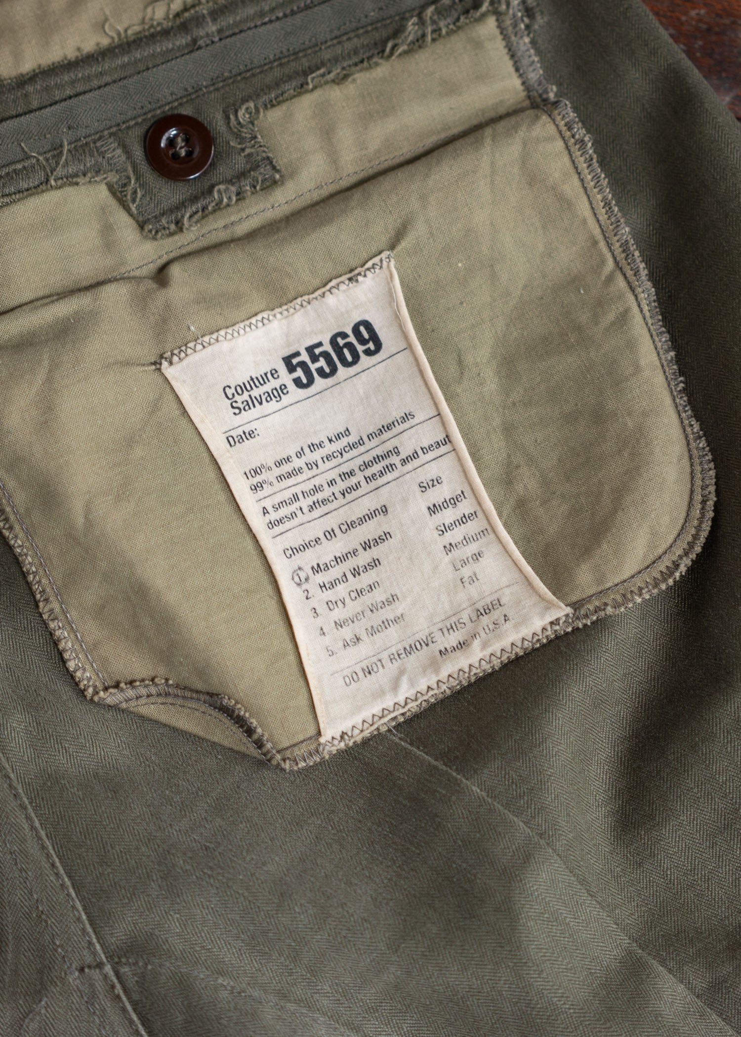 5569 Inside-Out Cargo Pants