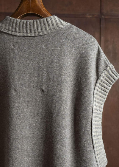 ZIGGY CHEN 0M2532011 SLEEVELESS V-NECK SWEATER 54
