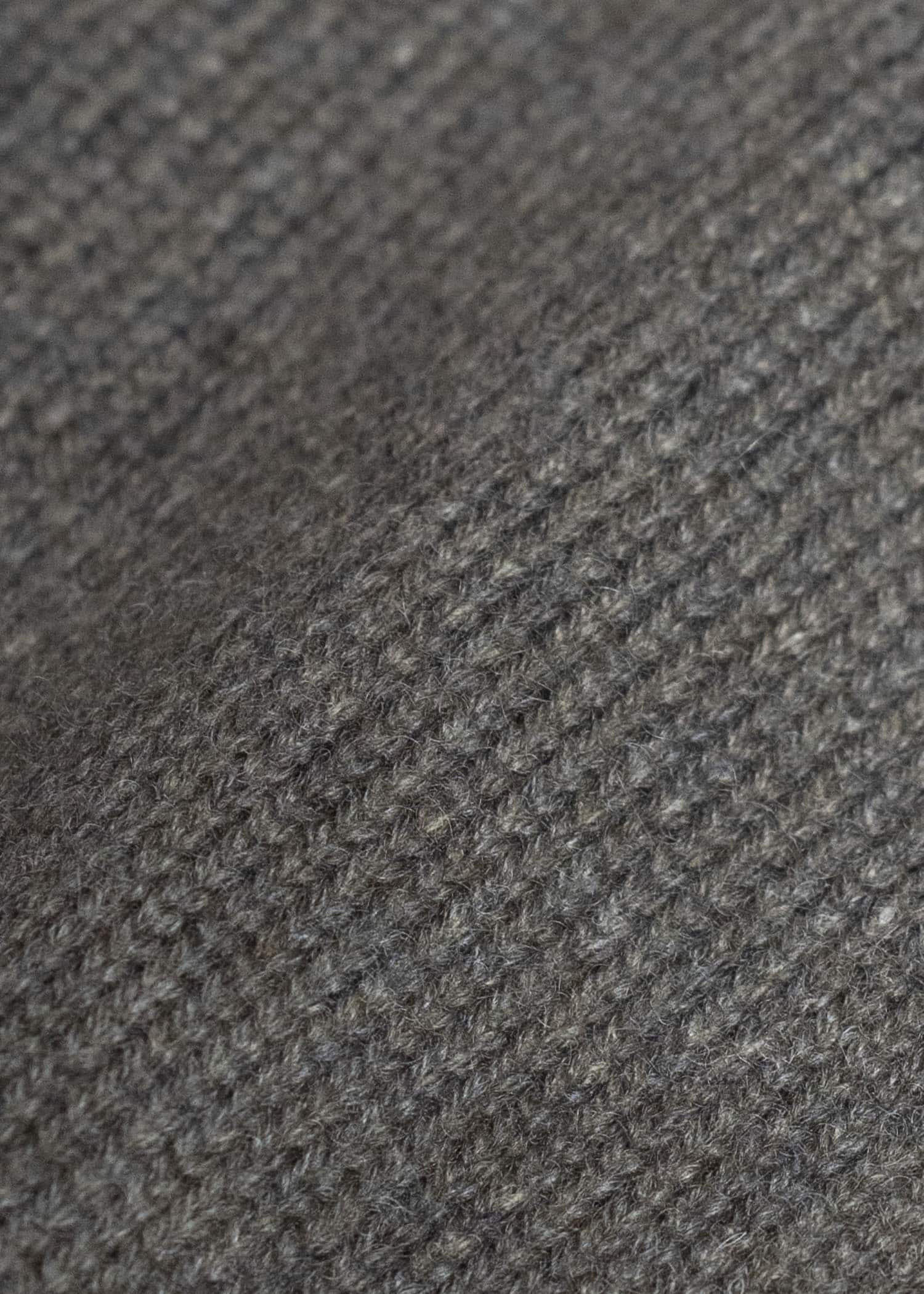 ZIGGY CHEN 0M2532011 SLEEVELESS V-NECK SWEATER 54