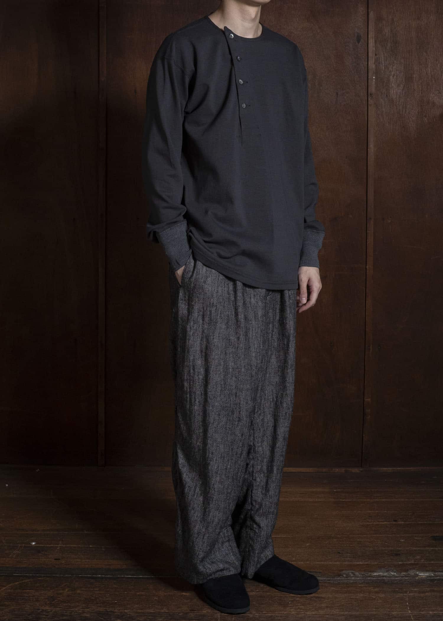 Taiga Takahashi Lot.618 Side Henley Neck Shirt CHARCOAL